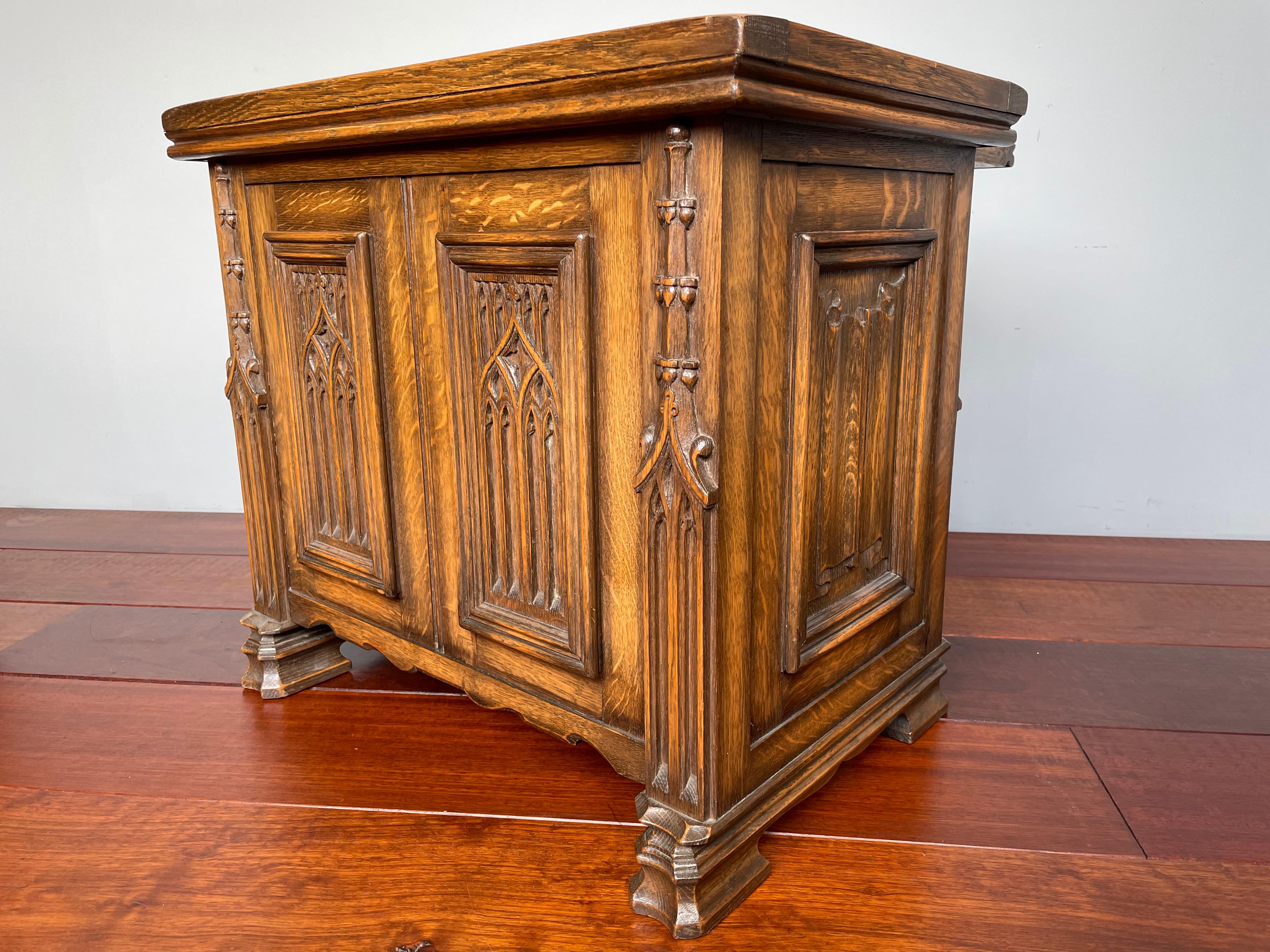 Unique 1930s Gothic Revival Small Size Hand Carved All Around Tiger Oak Cabinet 3
