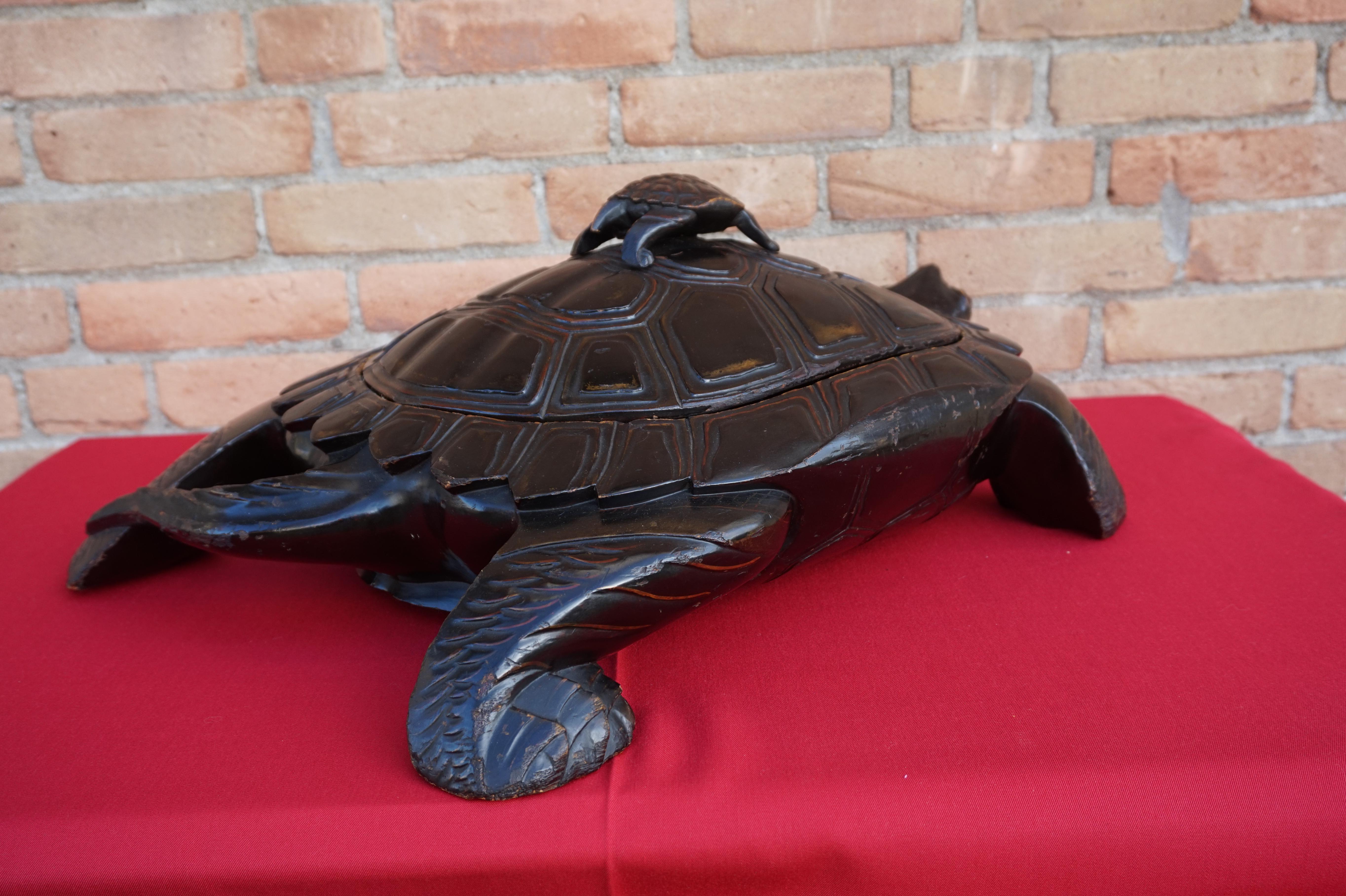 Large & Unique 1930 Hand Carved & Lacquered Wood Japanese Tortoise Sculpture Box 6