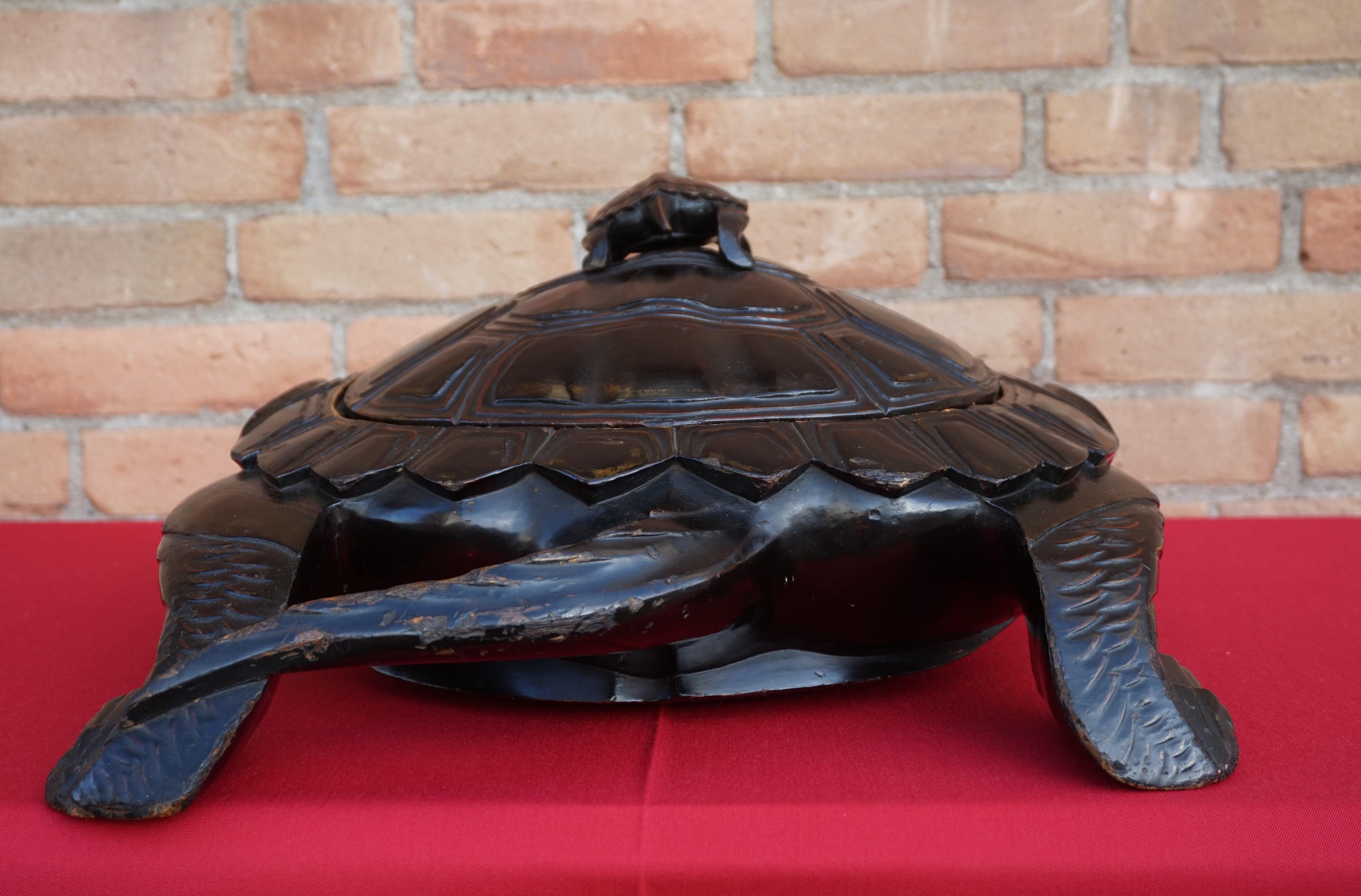 Large & Unique 1930 Hand Carved & Lacquered Wood Japanese Tortoise Sculpture Box 8