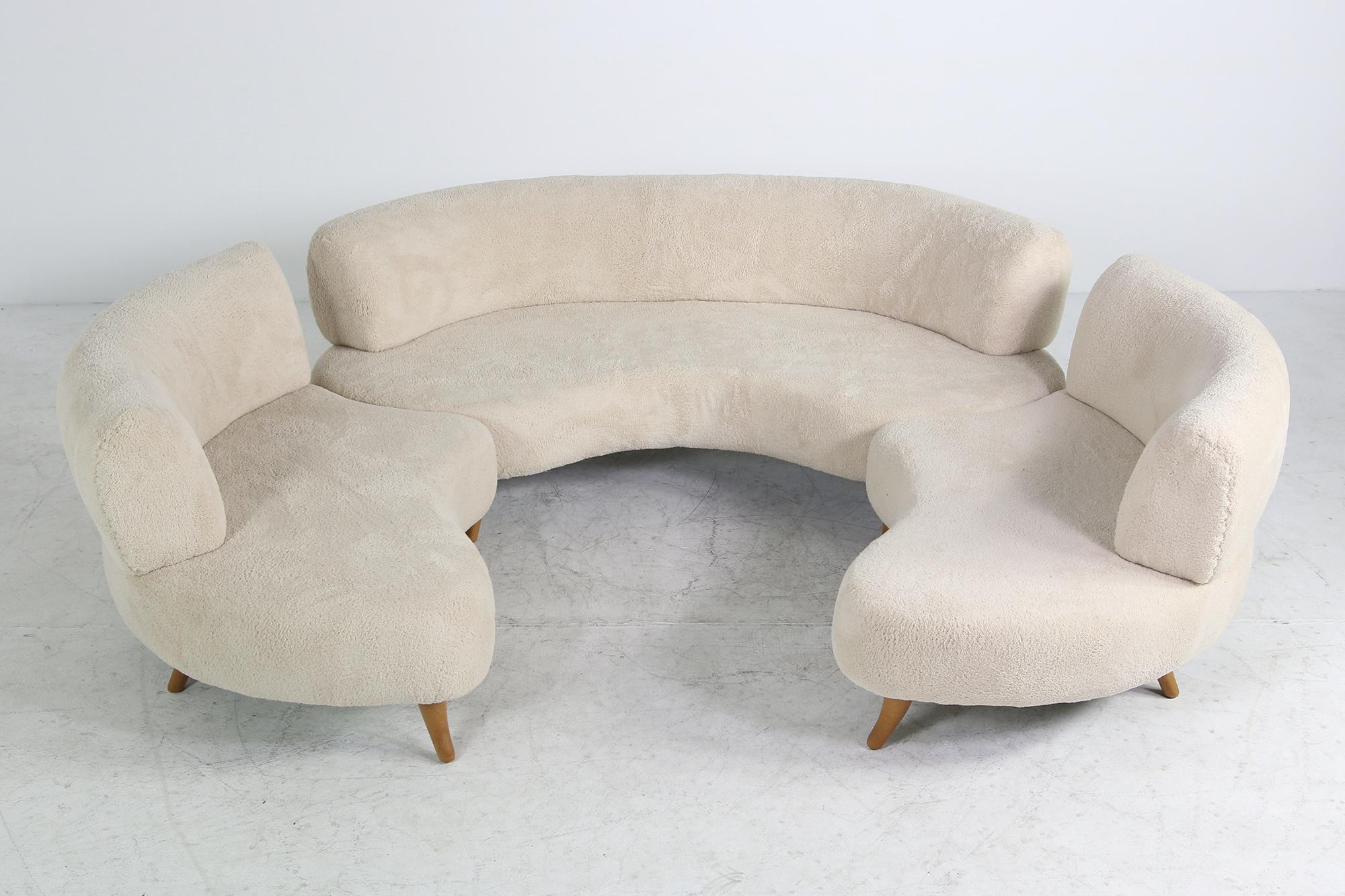 Beautiful and unique 1970s modular curved sofa, solid beechwood legs, completely reupholstered and professionally renewed upholstery, since this time, never used, the condition is amazing, the fabric is super soft, free standing, perfect shape,