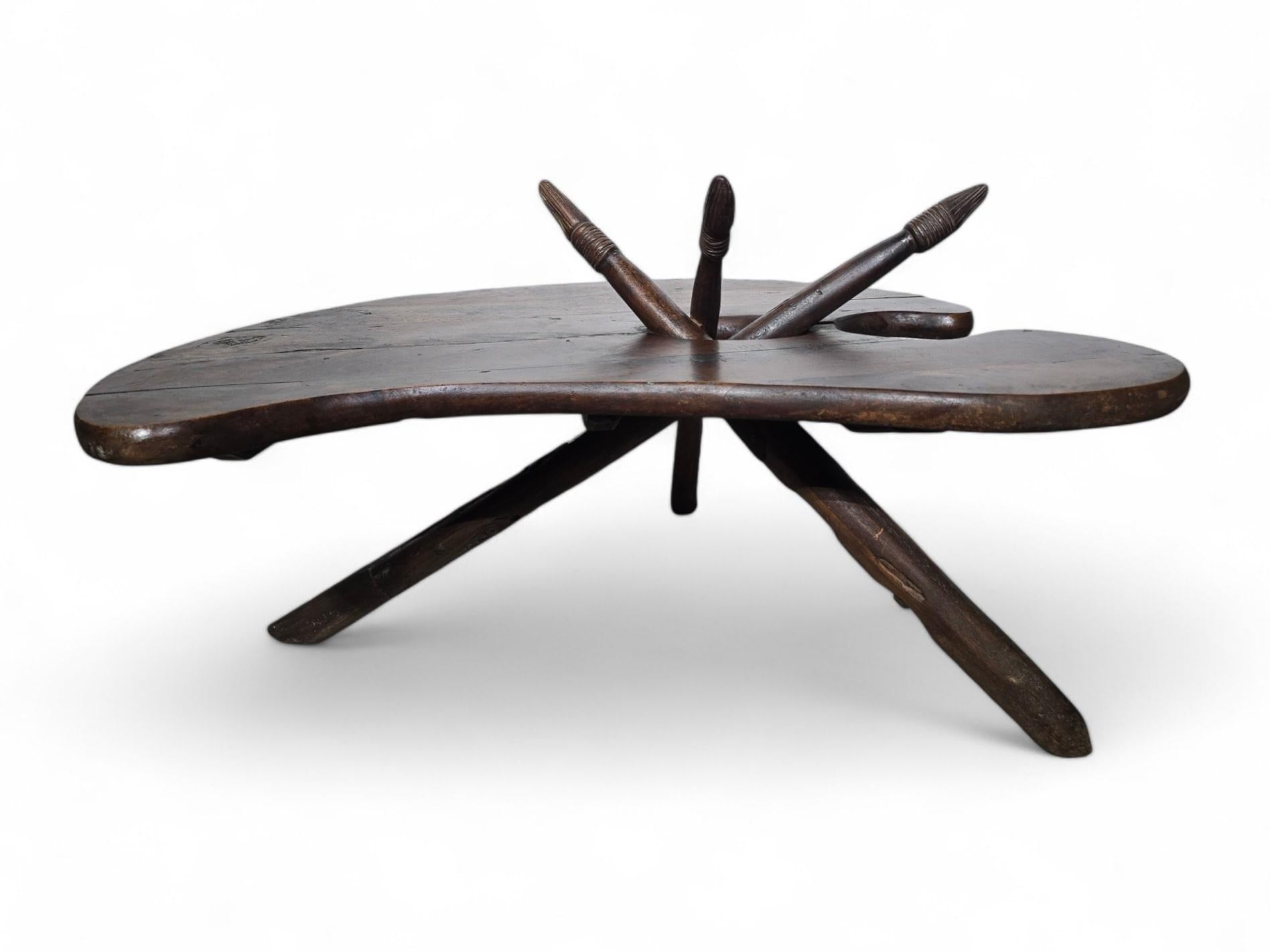 Table de palette de peintre français du 19e siècle unique en vente 12