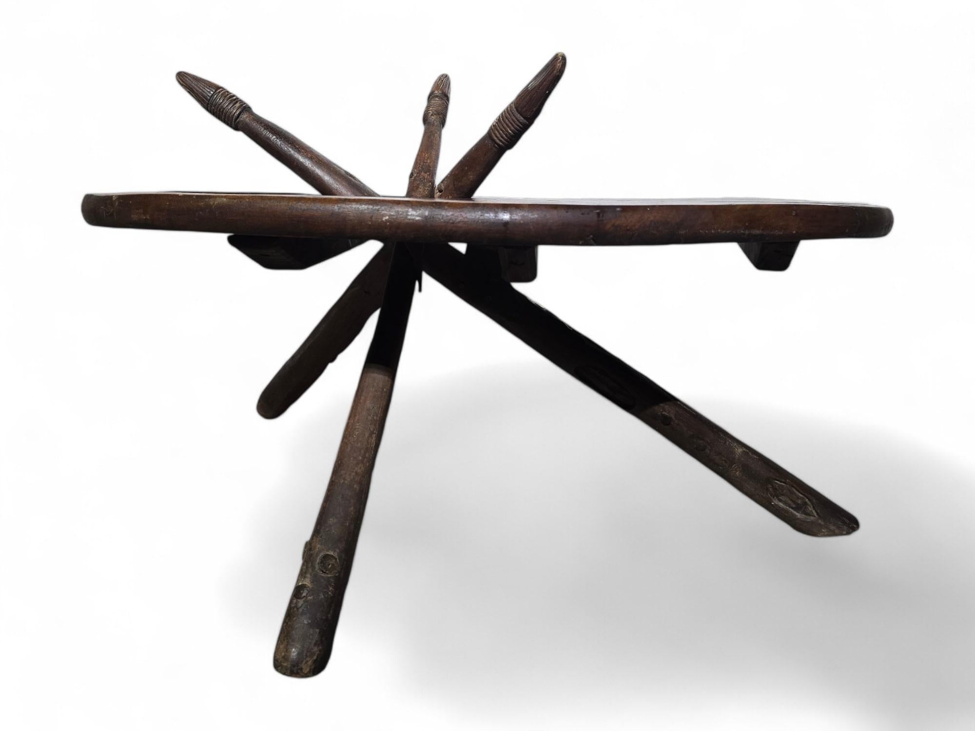 Table de palette de peintre français du 19e siècle unique en vente 3