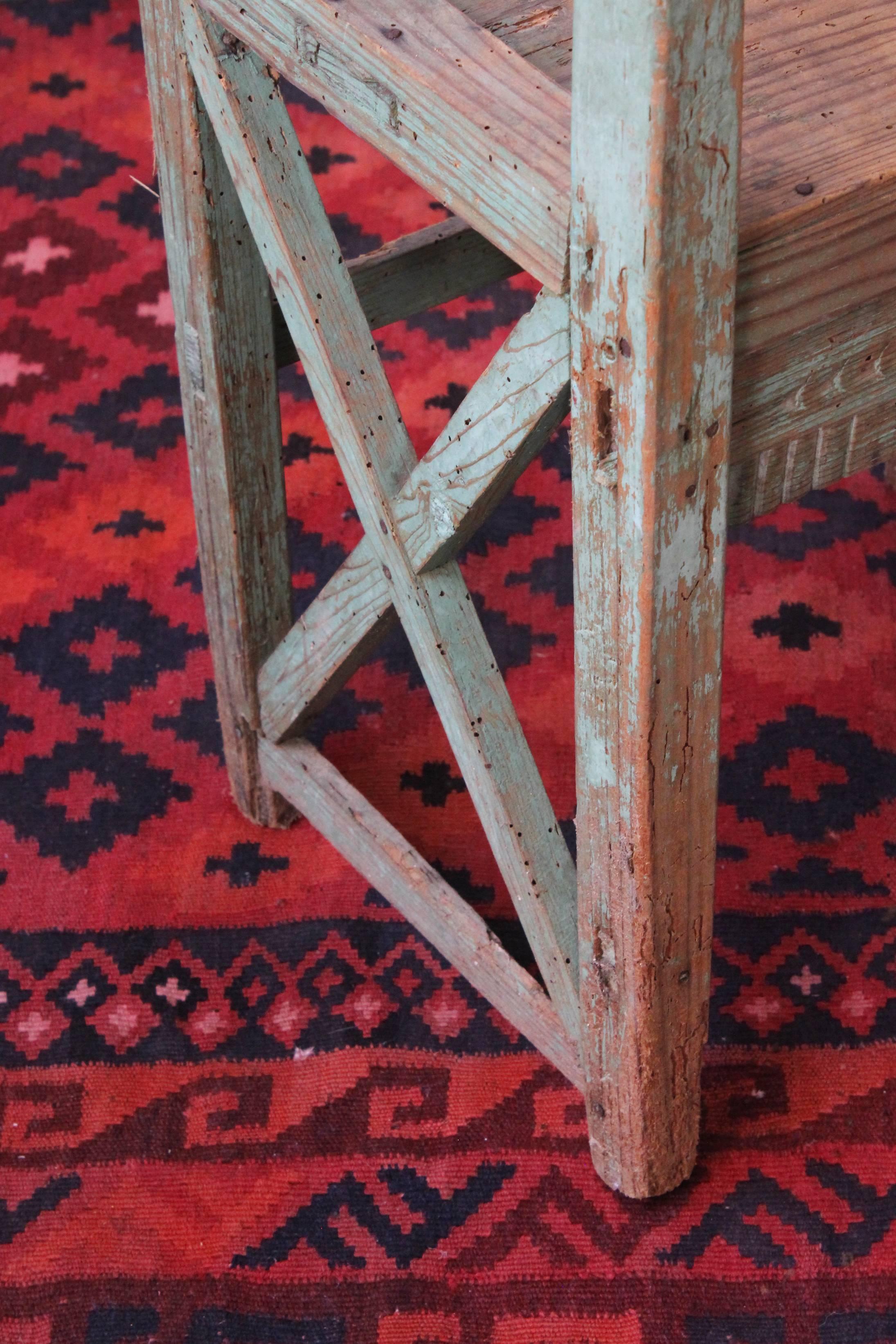Handgeschnitzter Stuhl aus dem 19. Jahrhundert im Westen Mexikos gefunden (Handgefertigt) im Angebot