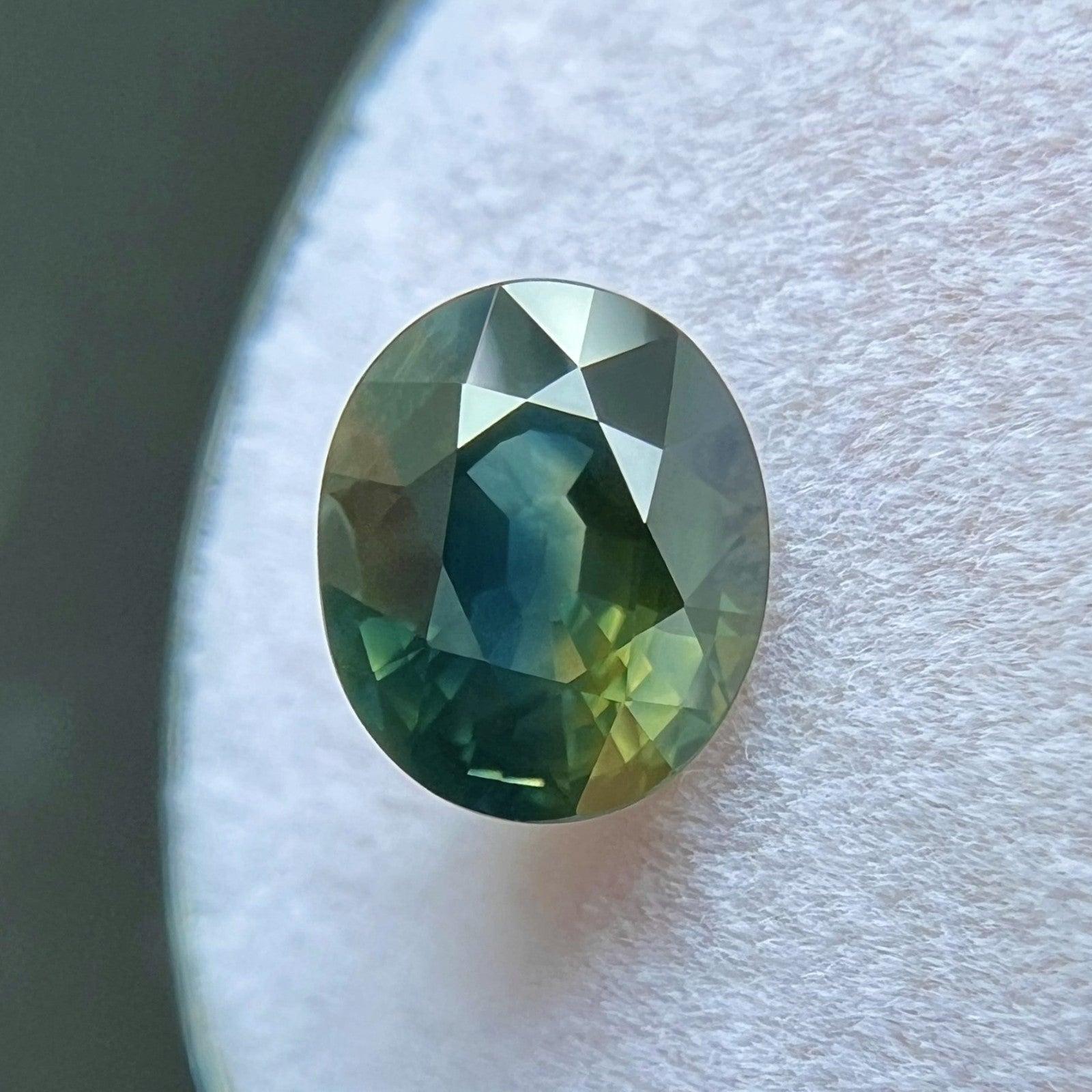 Zafiro único de 2,04 ct Certificado GIA Color parcial Azul Verde Amarillo Australiano en Nuevo estado para la venta en Birmingham, GB