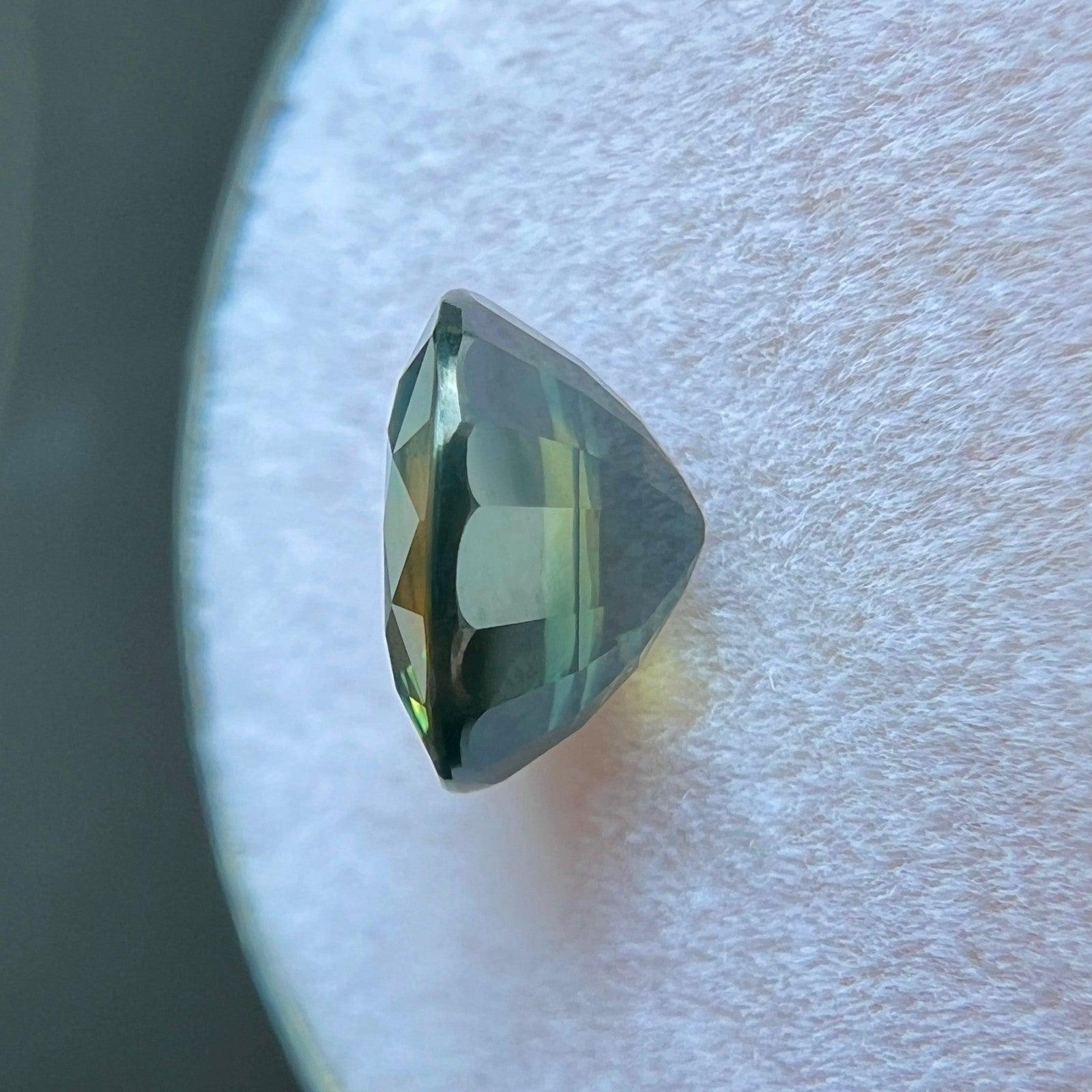 Zafiro único de 2,04 ct Certificado GIA Color parcial Azul Verde Amarillo Australiano en venta 2