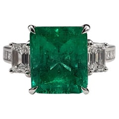 Art Deco 2.23 CT Certified Natural Emerald Diamond Engagement Ring in 18K Gold
