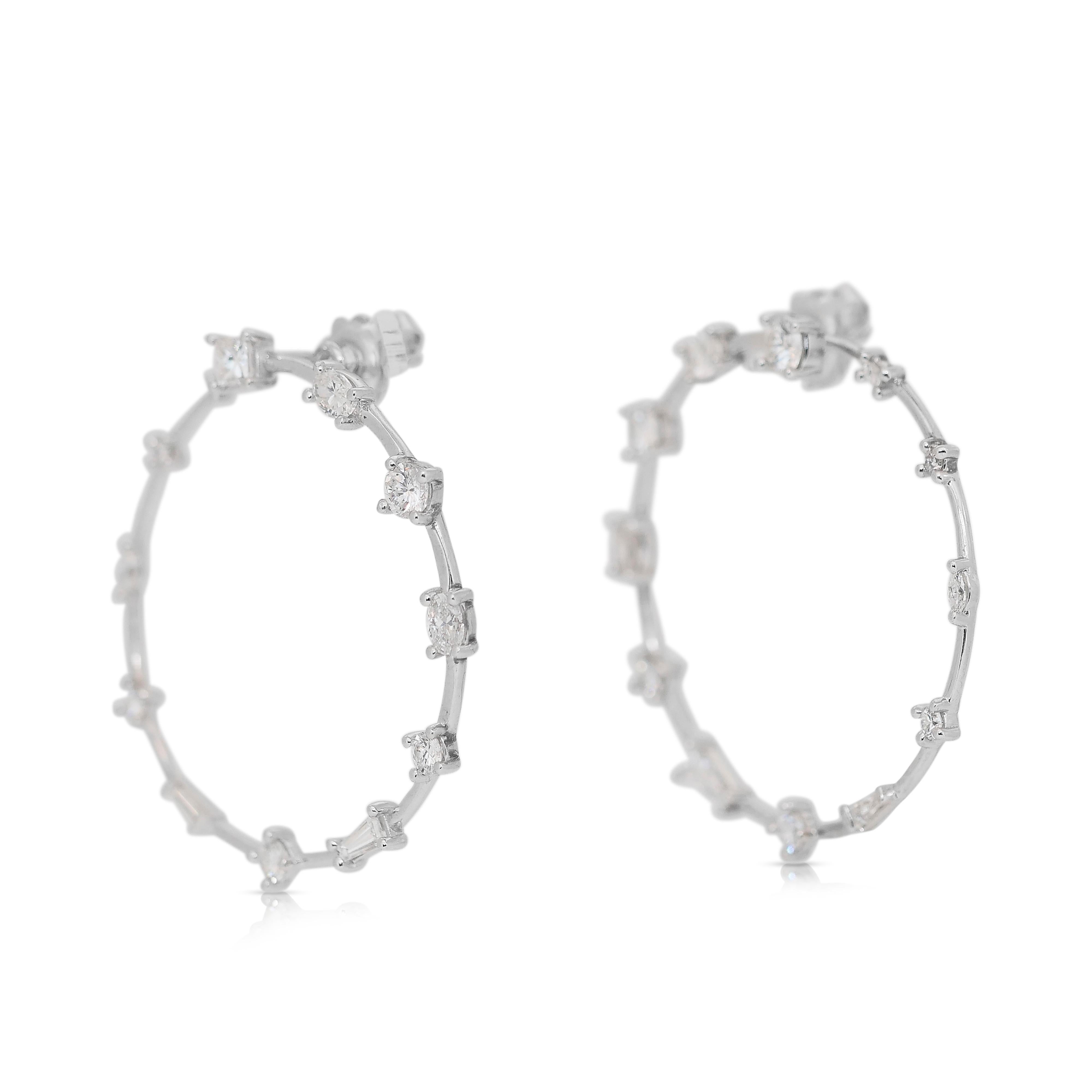 Unique 2.39ct Diamonds Hoop Earrings in 18k White Gold - IGI Certified In New Condition In רמת גן, IL