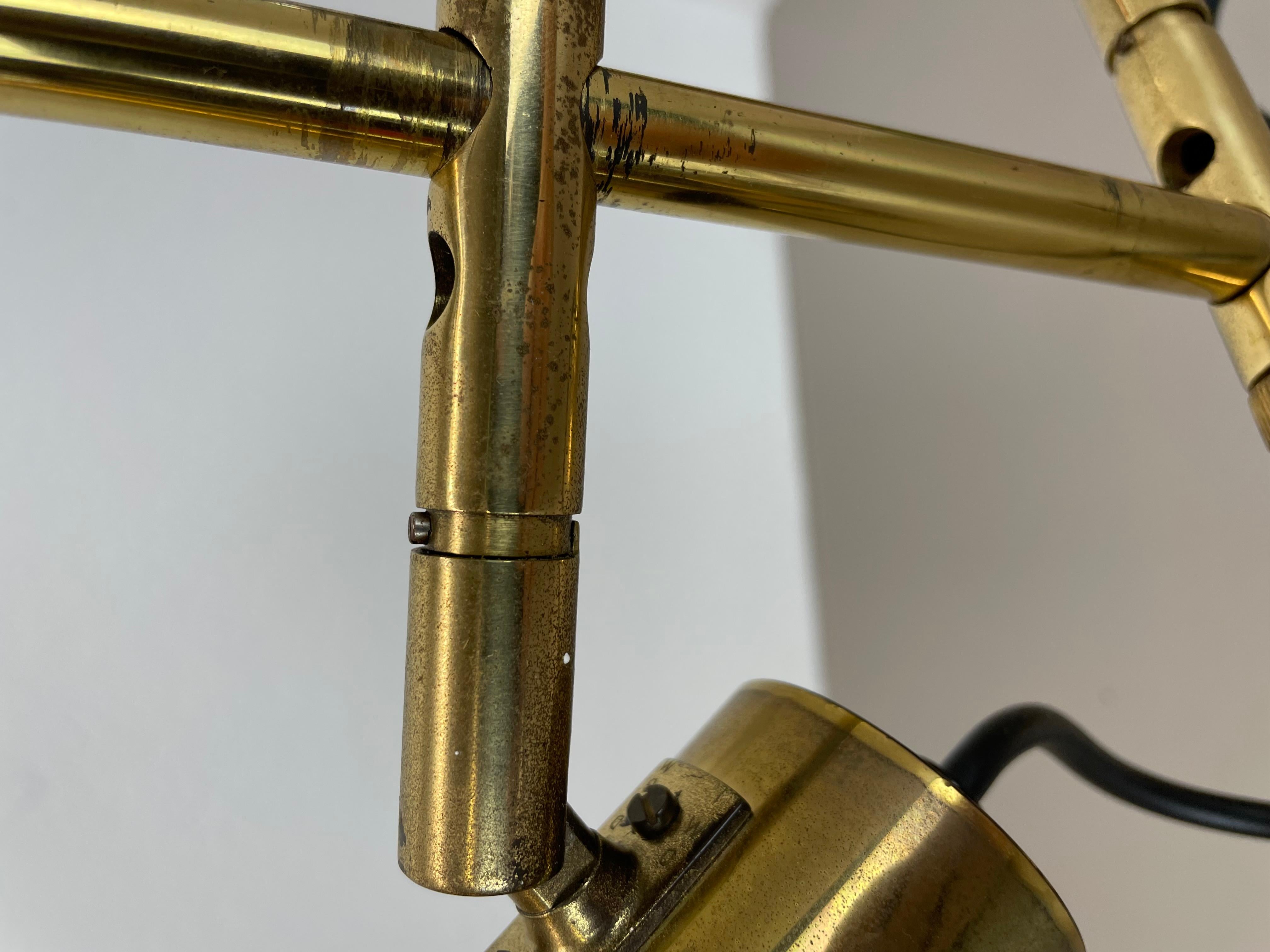 Plafonnier unique à 3 spots en laiton, style Koch & Lowy, OMI Lighting Allemagne, 1970 en vente 7