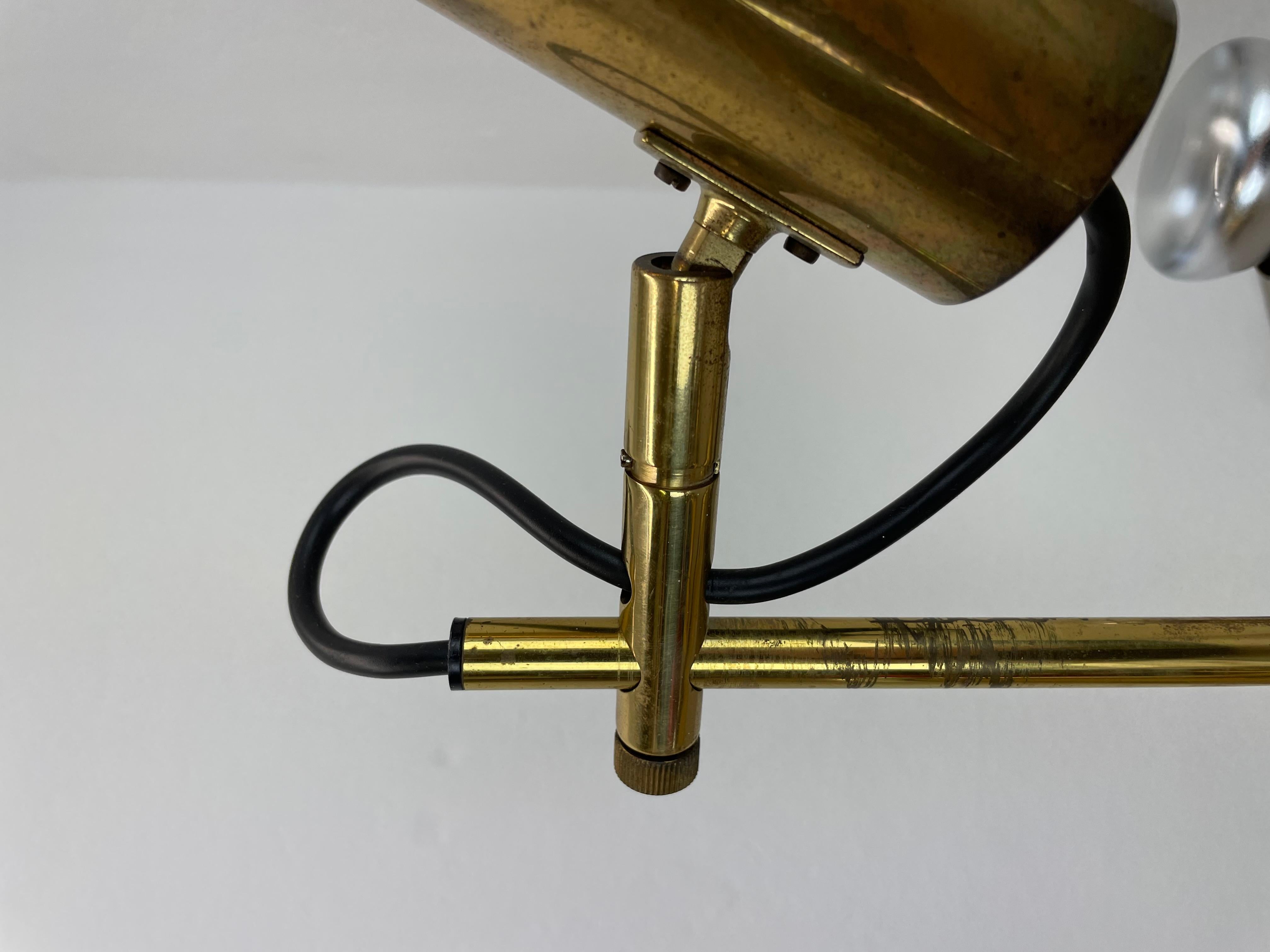 Plafonnier unique à 3 spots en laiton, style Koch & Lowy, OMI Lighting Allemagne, 1970 en vente 2