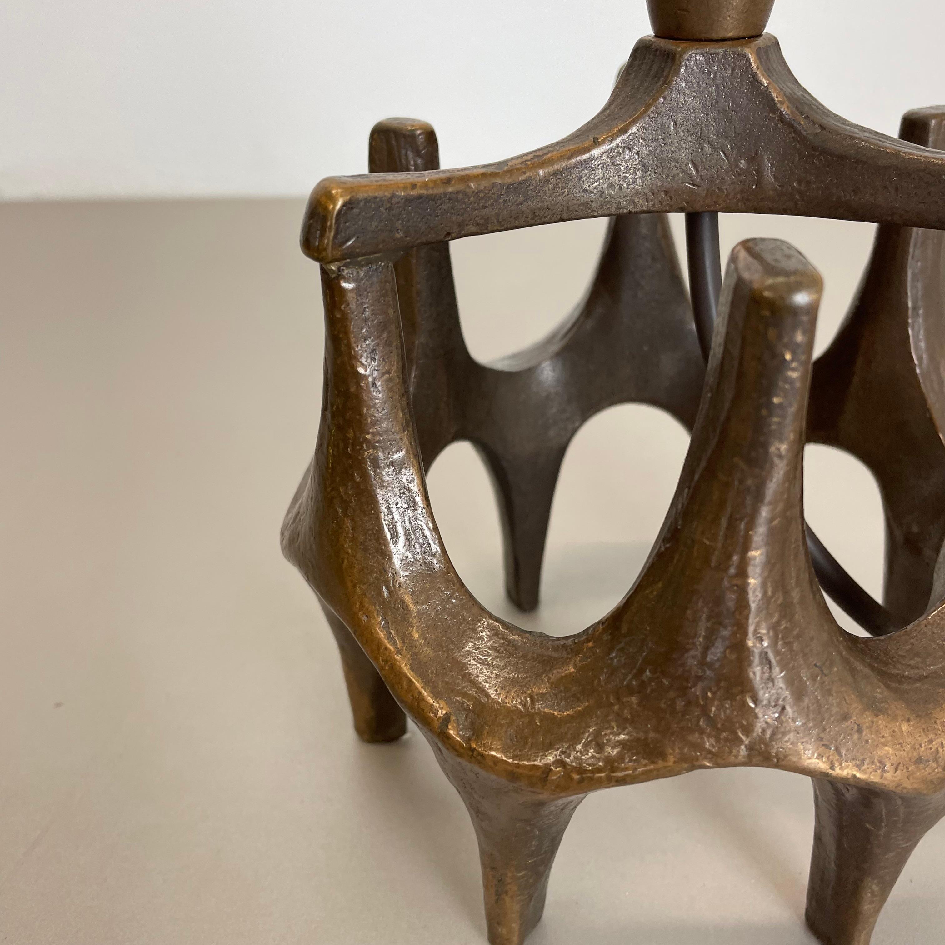 unique 3,4kg Lampe de table moderne brutale en bronze, Michael Harjes, Allemagne années 1960 en vente 4