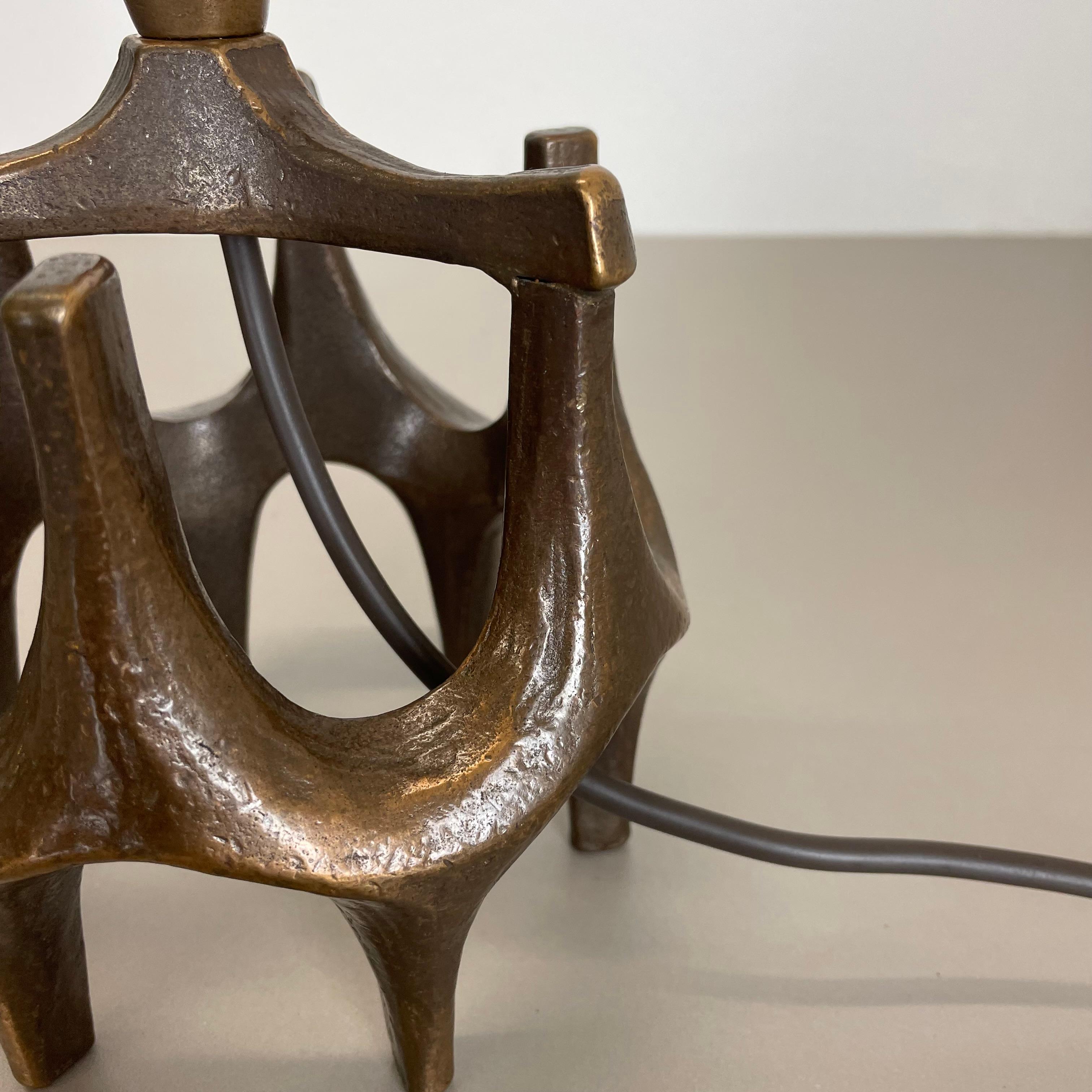 unique 3.4kg Brutalist modern Bronze table light, Michael Harjes, Germany 1960s For Sale 7