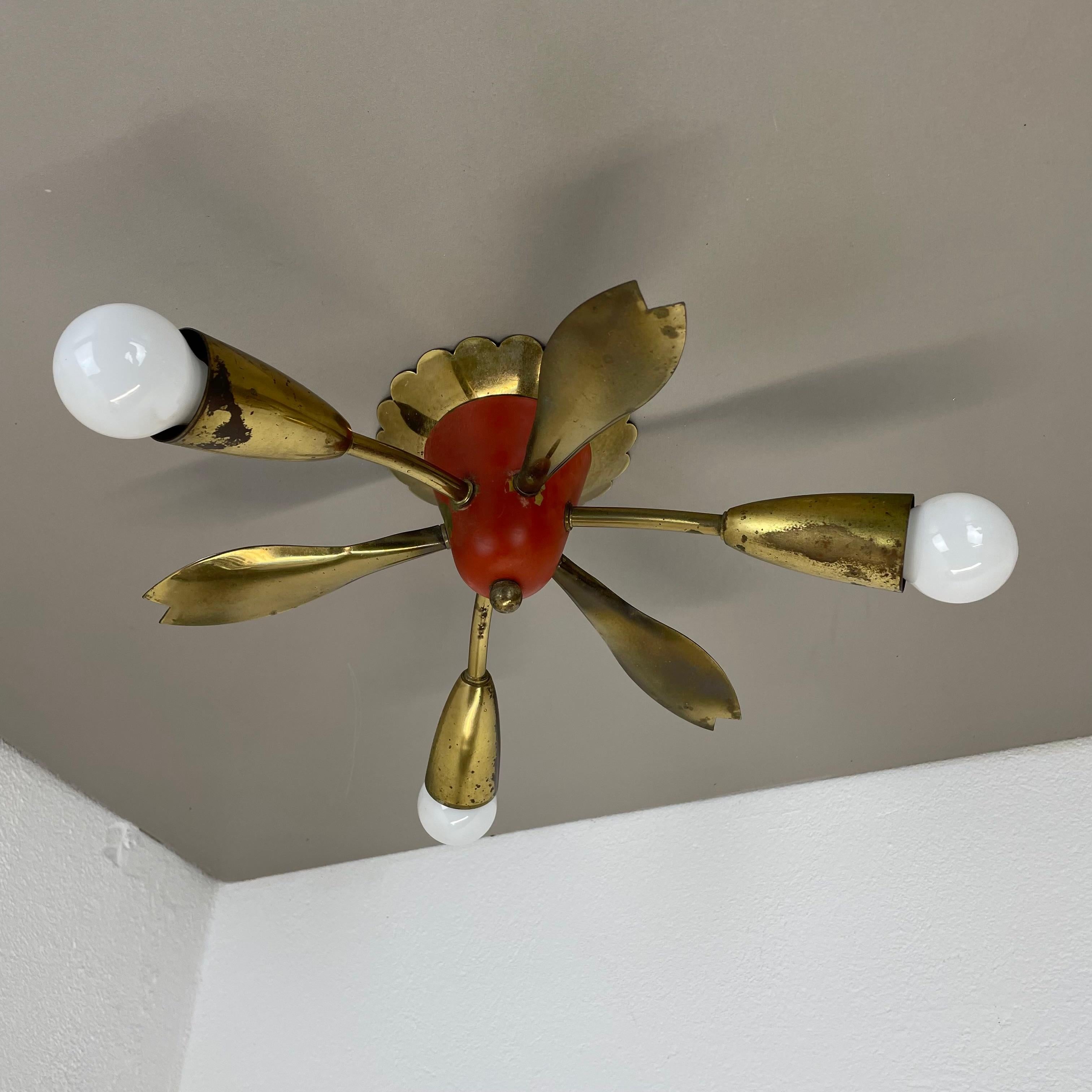 italien Plafonnier unique de 35cm en laiton massif Gino Sarfatti Style Flushmount, Italie 1950 en vente