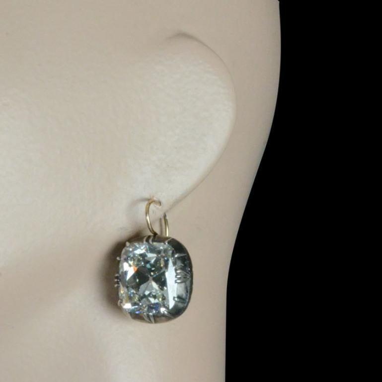 Unique 41.78 Carat of Cushion Cut Diamond Earrings Each Stone 21.24ct & 20.54ct 3