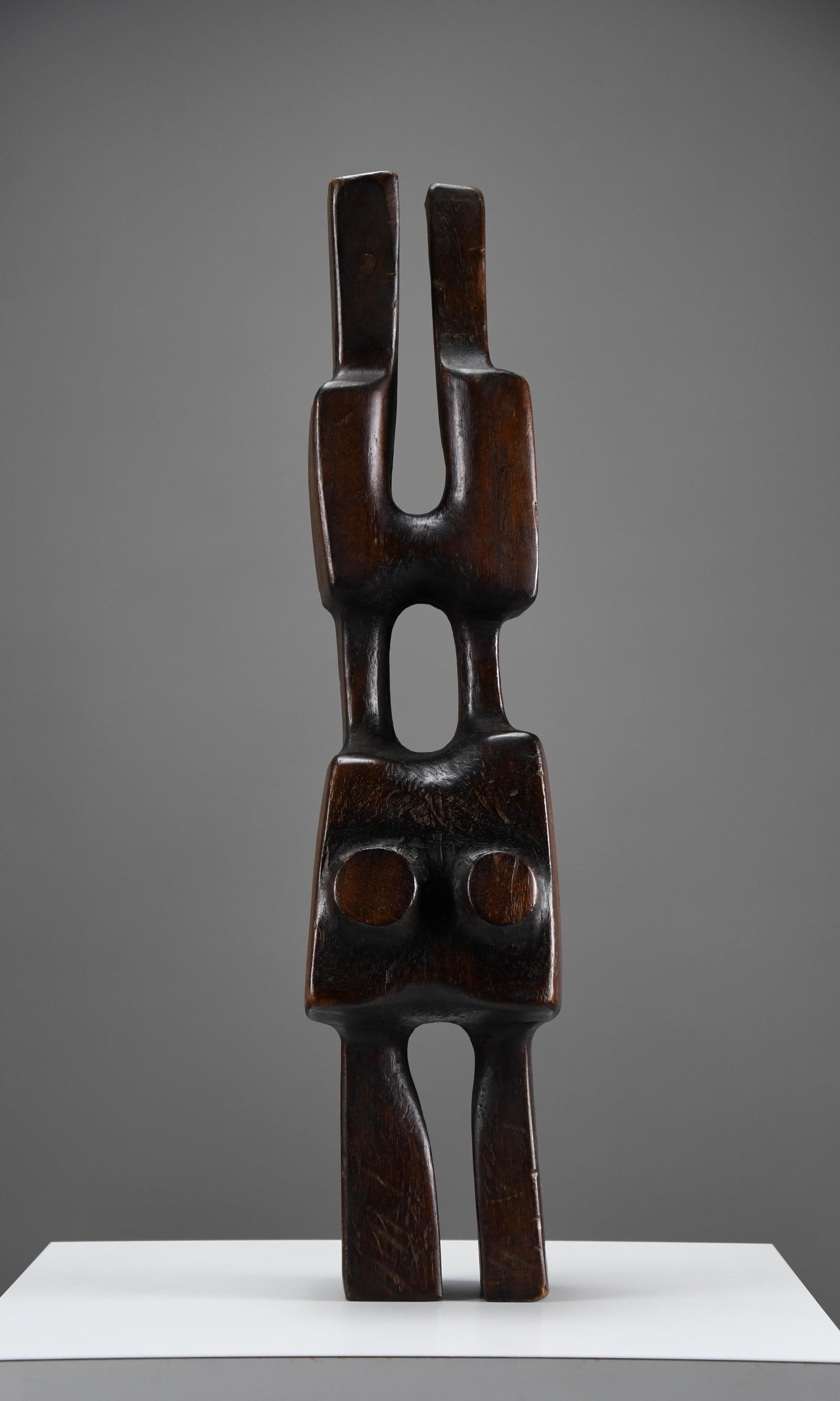 Escultura abstracta única de madera moderna de mediados de siglo en venta 1