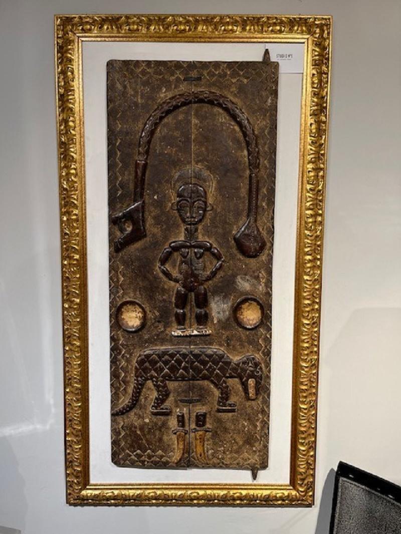 Mid-20th Century Africain Mid-Century Wooden Tribal Wall-Sculpture Mali-Dogon Golden Frame 1960s For Sale