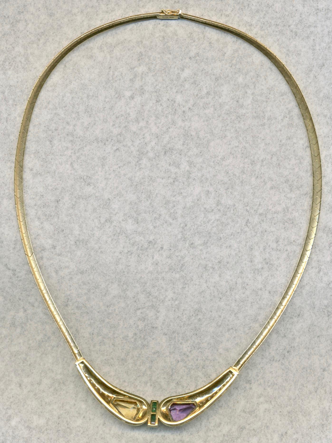 Einzigartige Halskette aus 14k Gelbgold mit Amethyst, Topas, Smaragd und Diamant  im Zustand „Hervorragend“ im Angebot in Wailea, HI