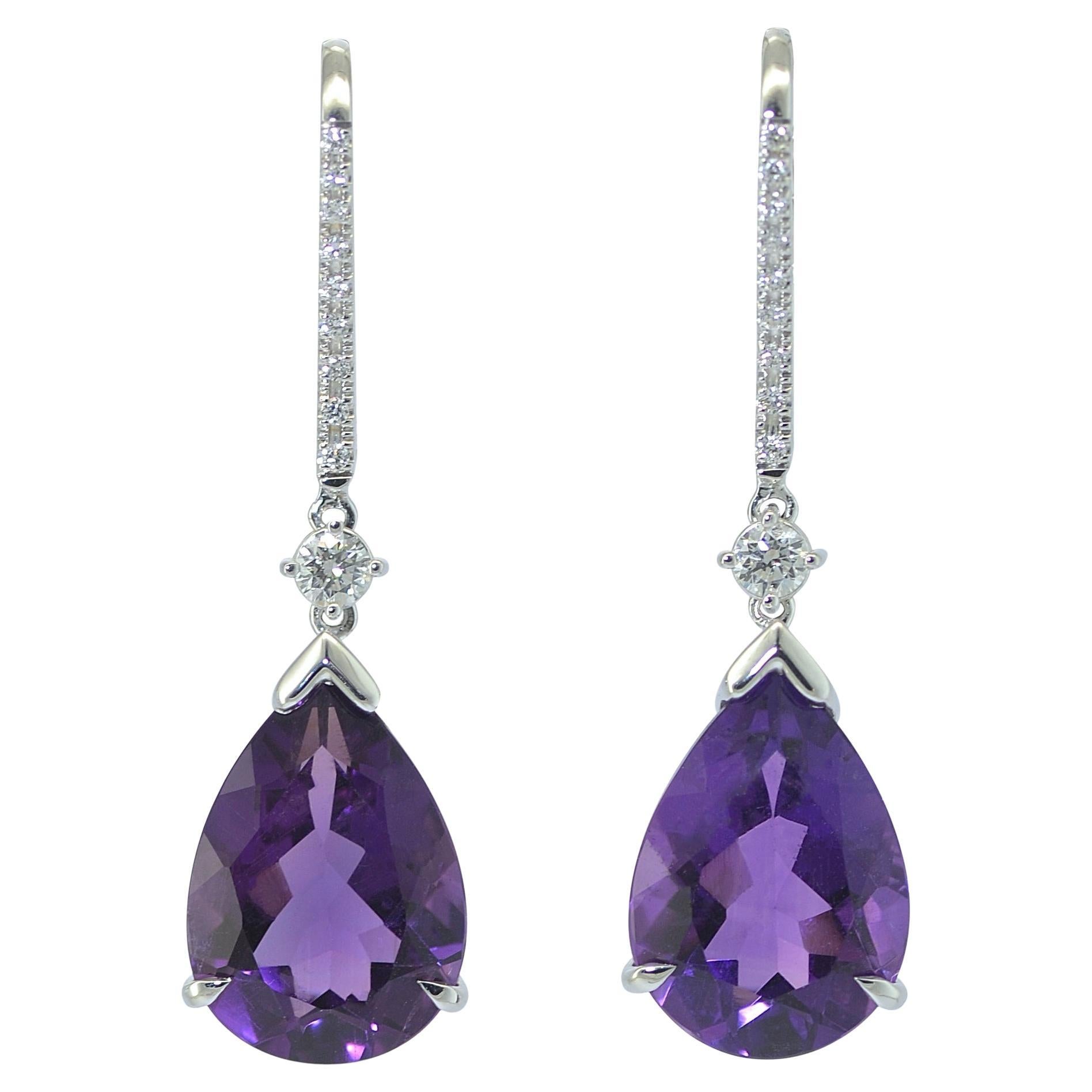 Longues boucles d'oreilles en or blanc 18 carats, améthystes et diamants, fabriquées en Italie