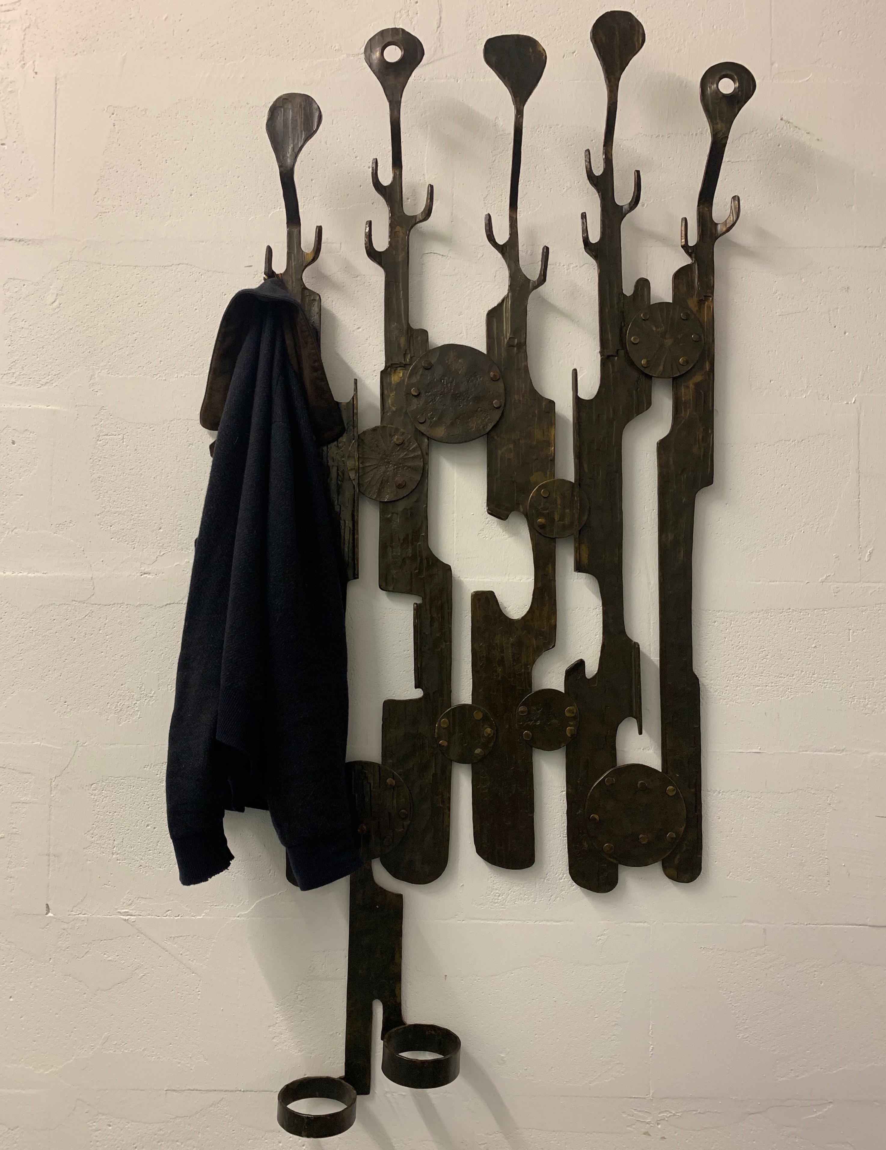 Iron Unique and Amazing Artists Wardrobe / Coat Hanger For Sale
