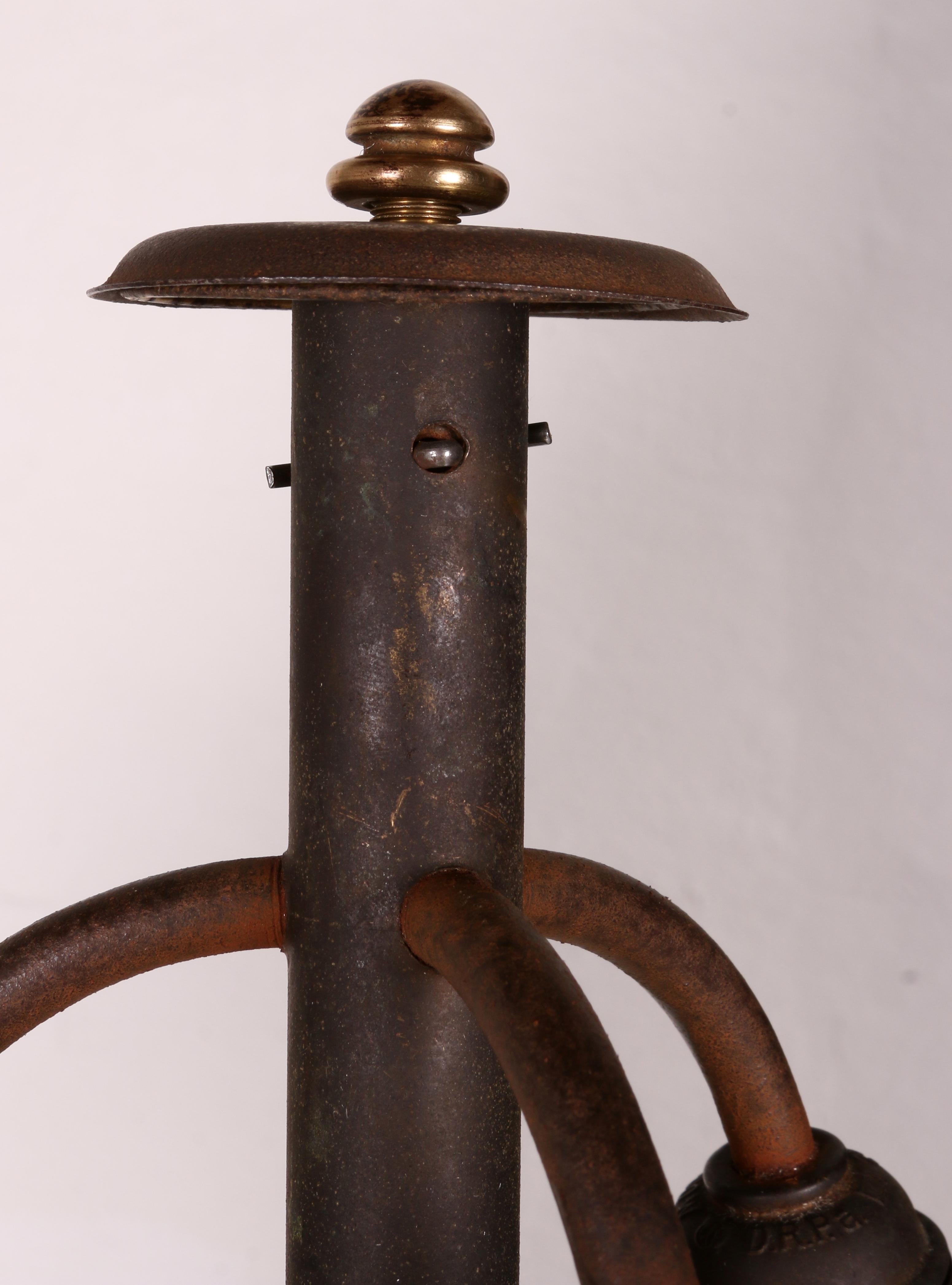 Soporte de lámpara de pie austriaco único y antiguo, tallado y torneado : madera maciza de roble en venta 8