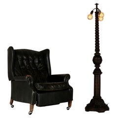 Soporte de lámpara de pie austriaco único y antiguo, tallado y torneado : madera maciza de roble