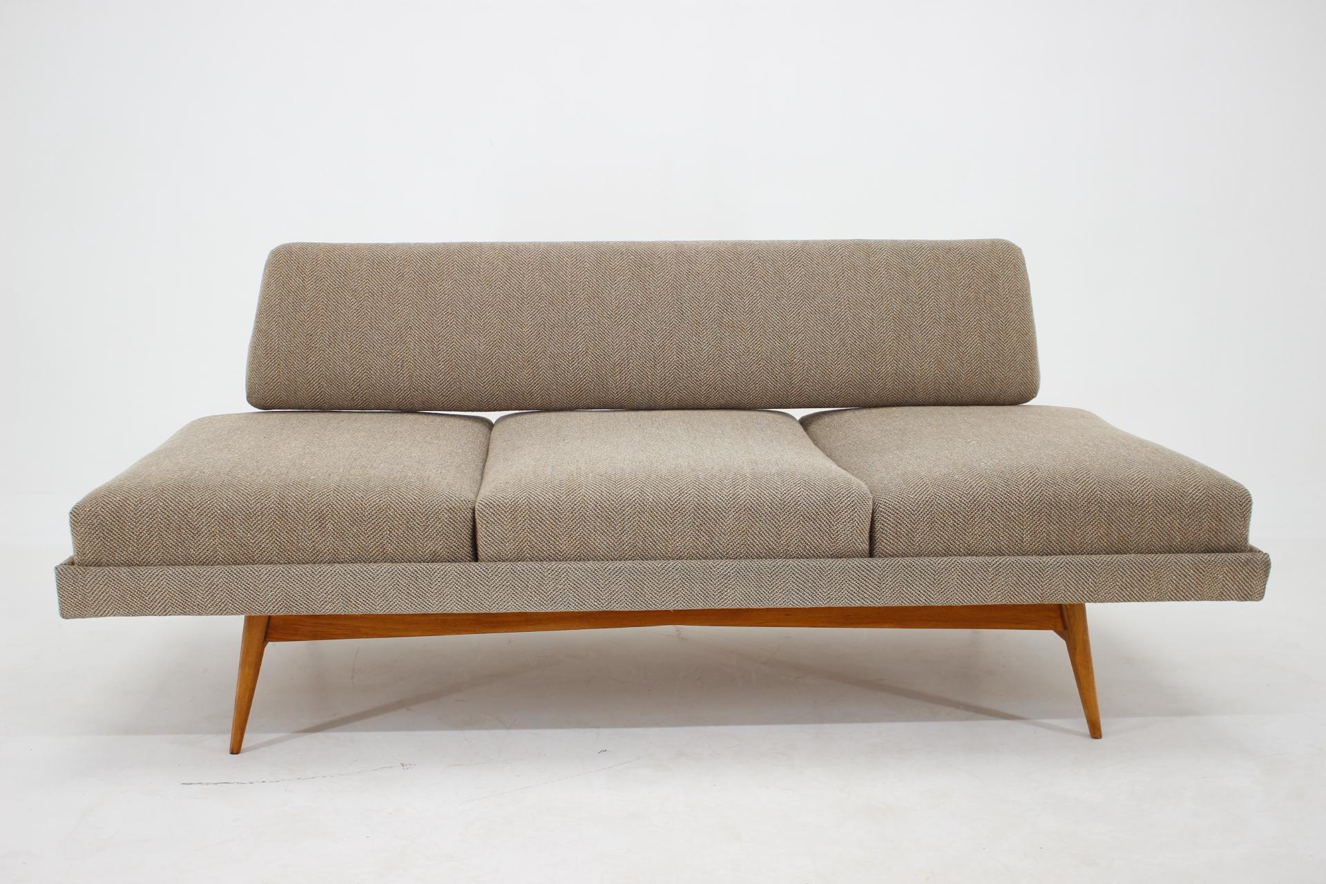 Unique and beautiful adjustable sofa in style of Knoll - around 1960s/ 2