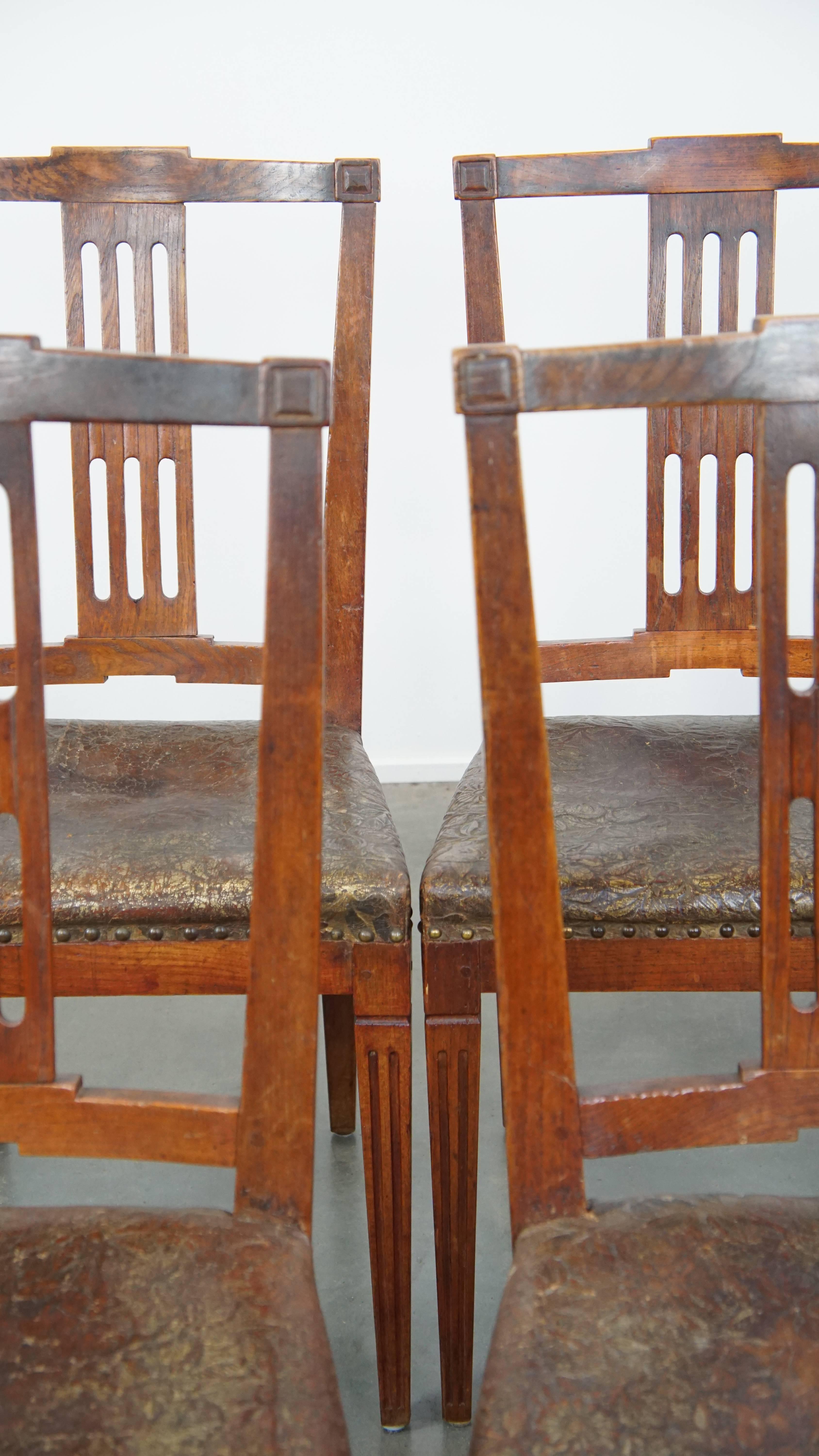 Ensemble unique et caractéristique de 6 chaises de salle à manger originales en cuir néerlandais ancien en vente 7