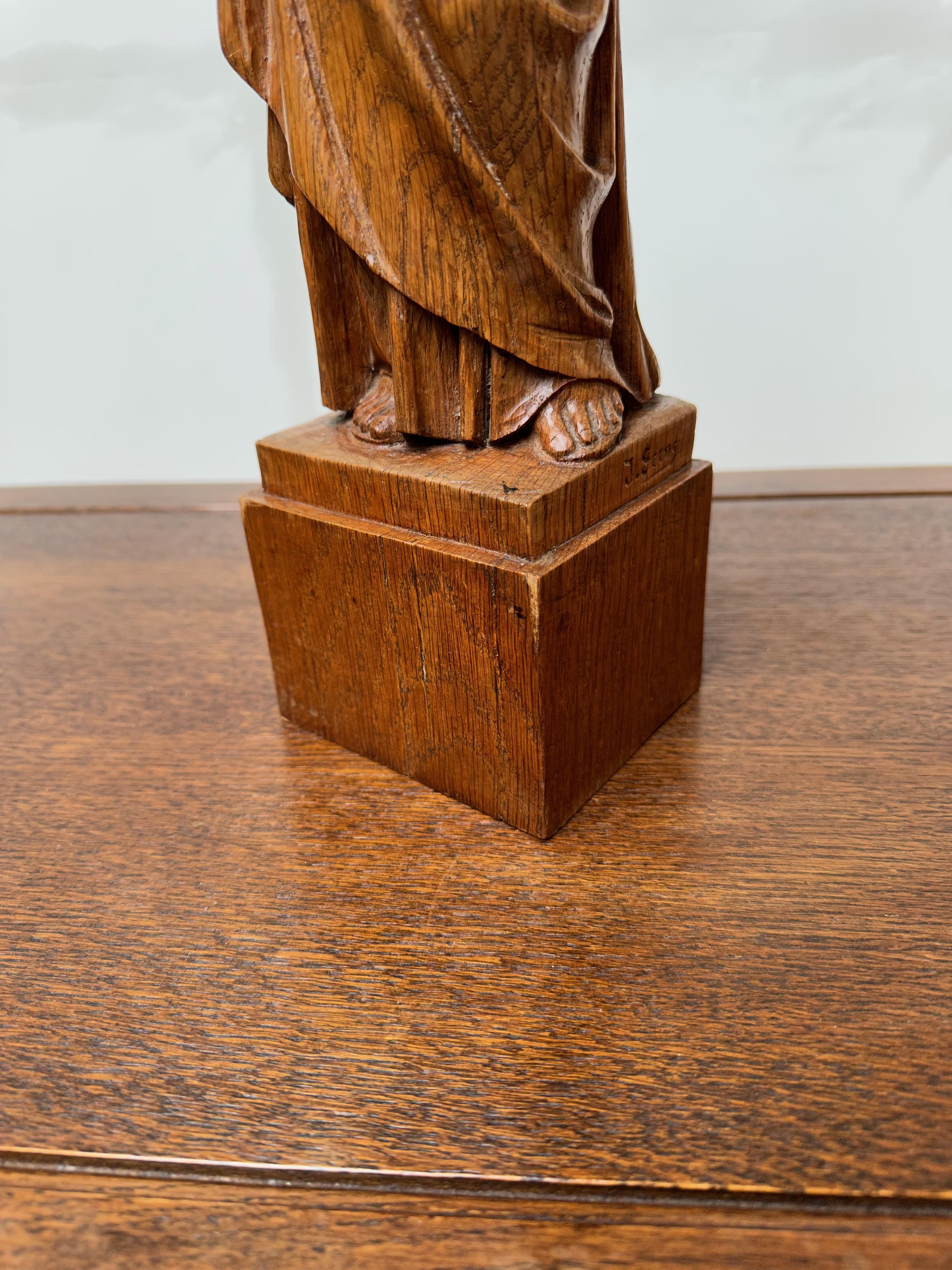 Unique and Hand Carved Early 1900s Tiger Oak Sacred Heart of Christ Sculpture For Sale 9