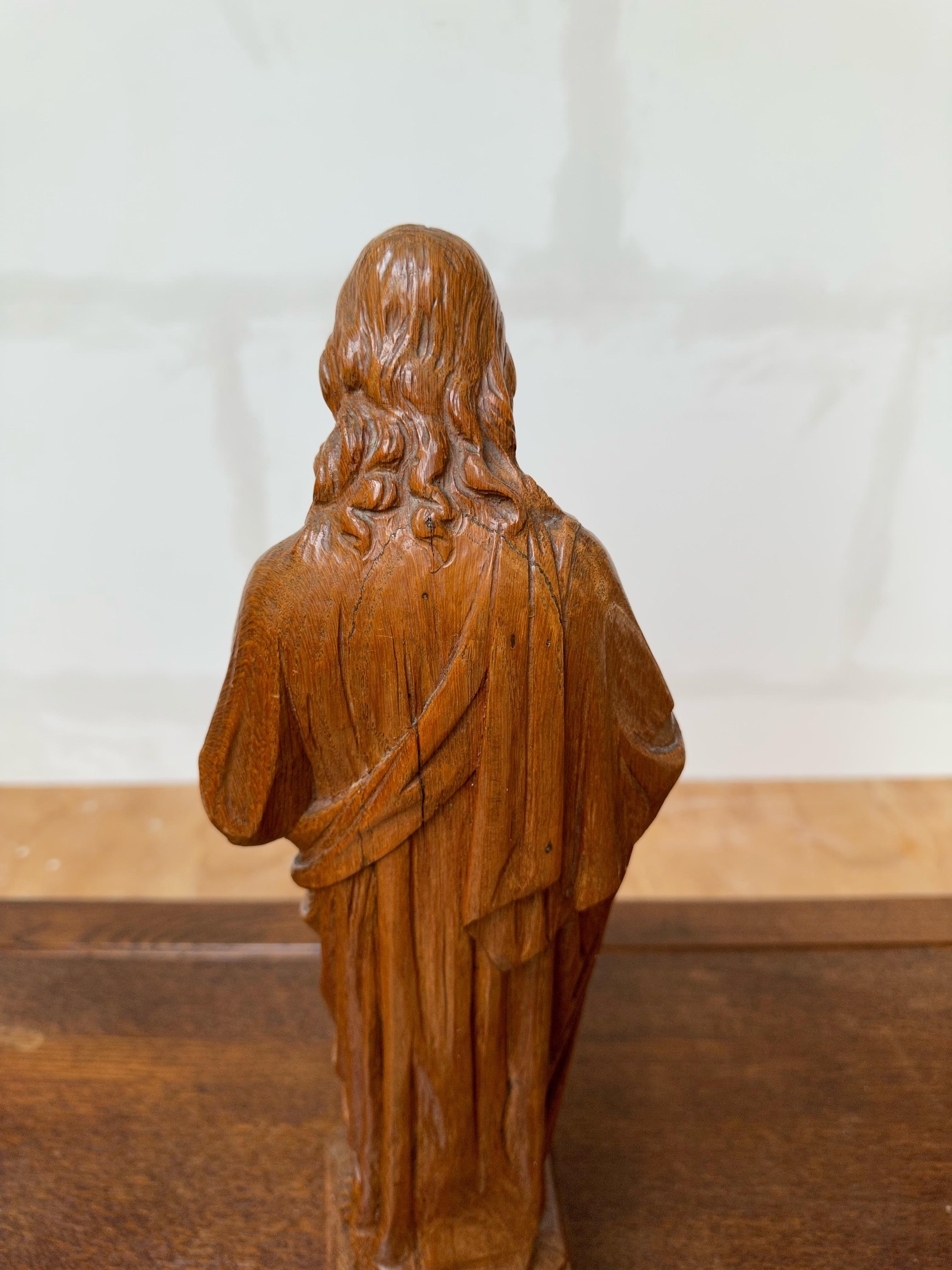 Unique and Hand Carved Early 1900s Tiger Oak Sacred Heart of Christ Sculpture For Sale 2