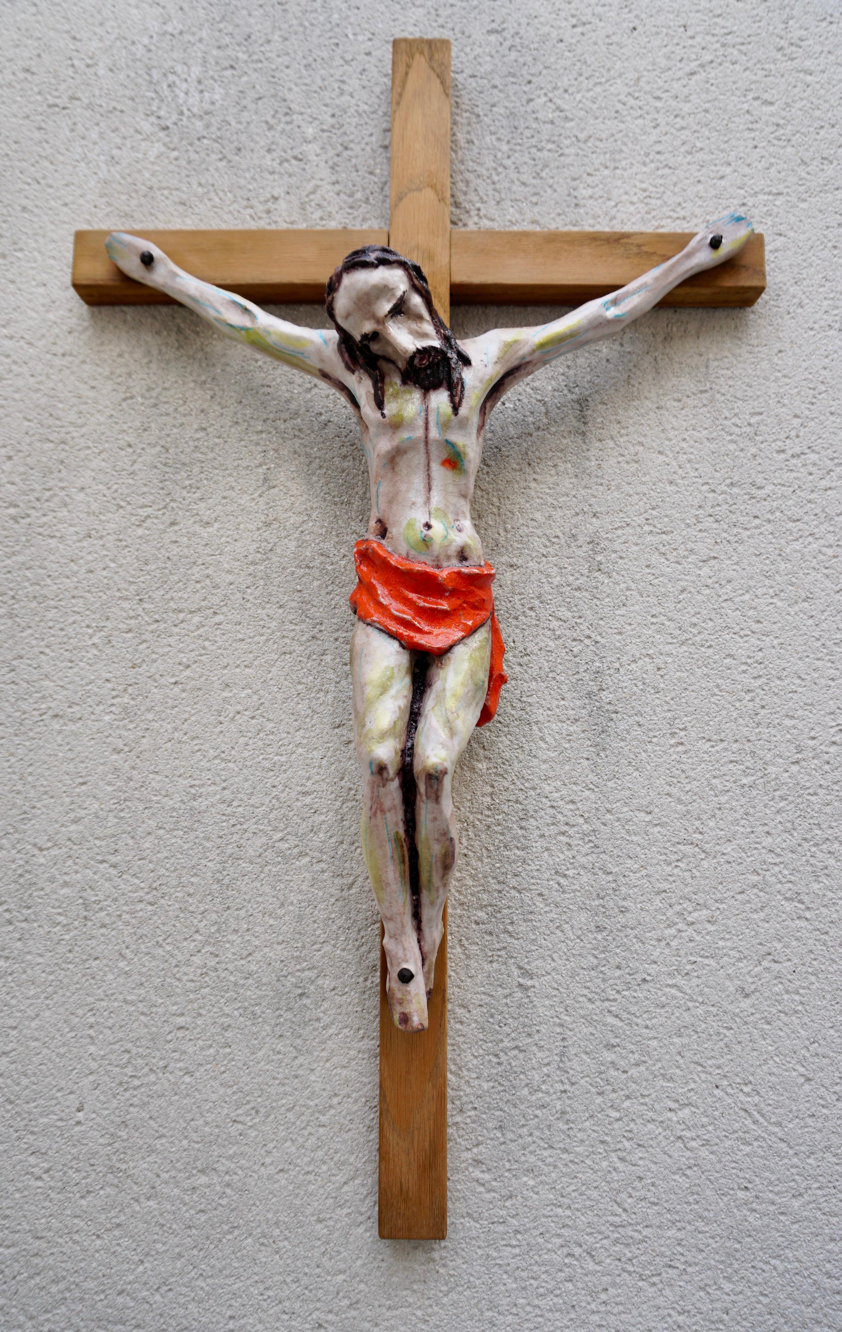 Mid-Century Modern Unique and Large Crucifix with Hand Crafted Ceramic Corpus of Christ For Sale