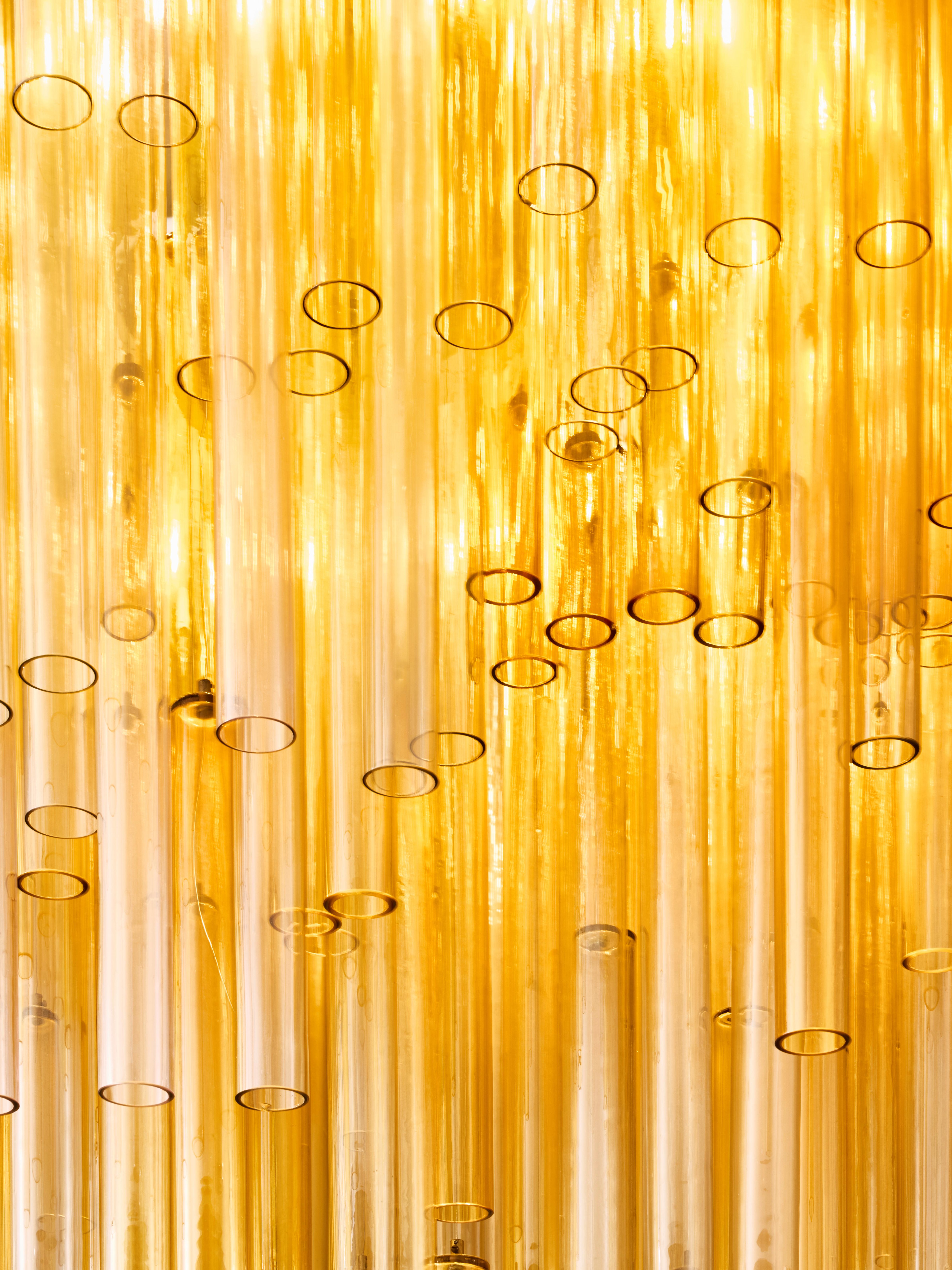 Unique and Majestic Murano Glass Waterfall Chandelier In Good Condition For Sale In Saint-Ouen, IDF