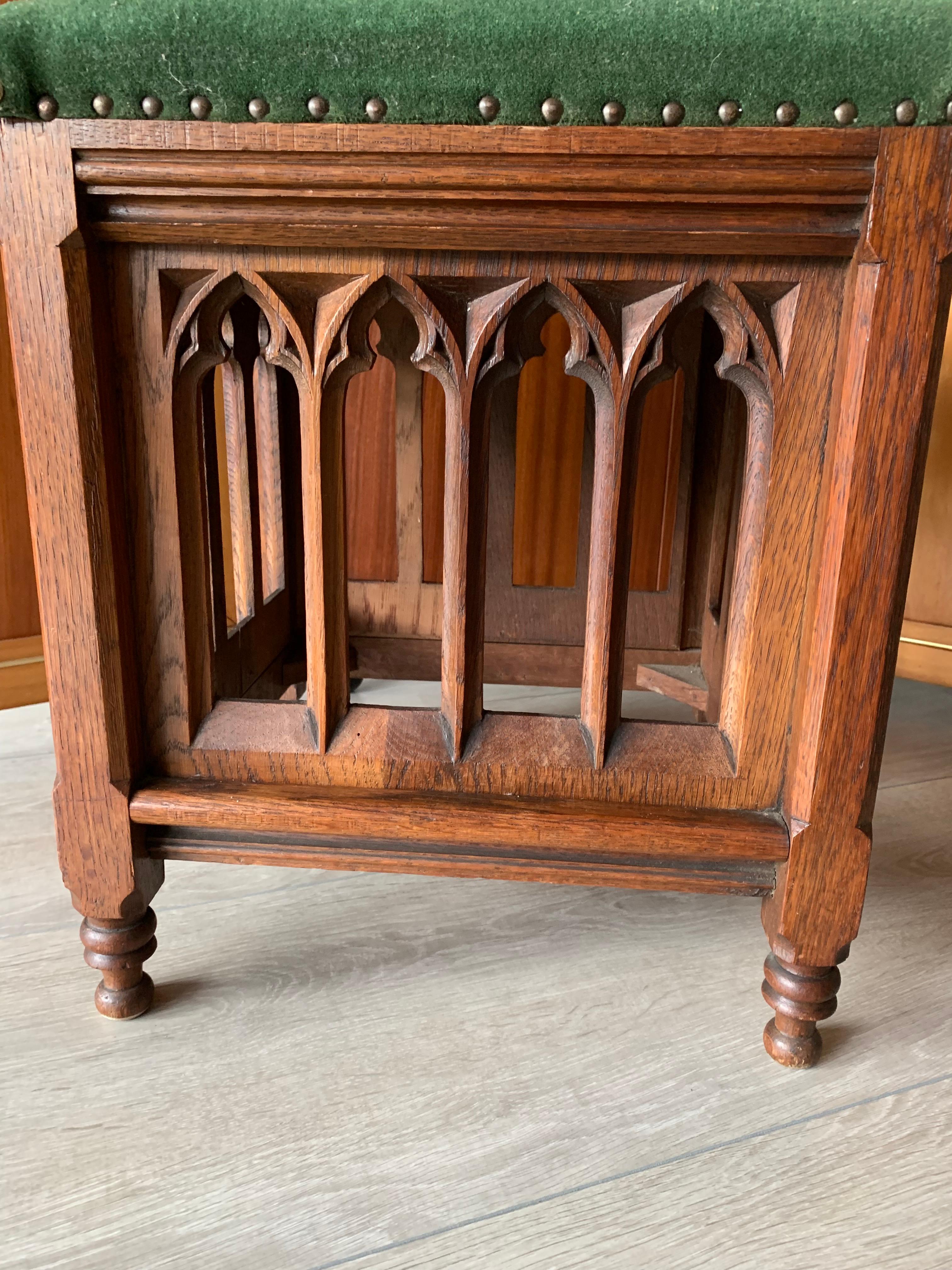 Unique and Quality Carved Gothic Revival Oak Church Stool Seat w. Velvet Seating 7