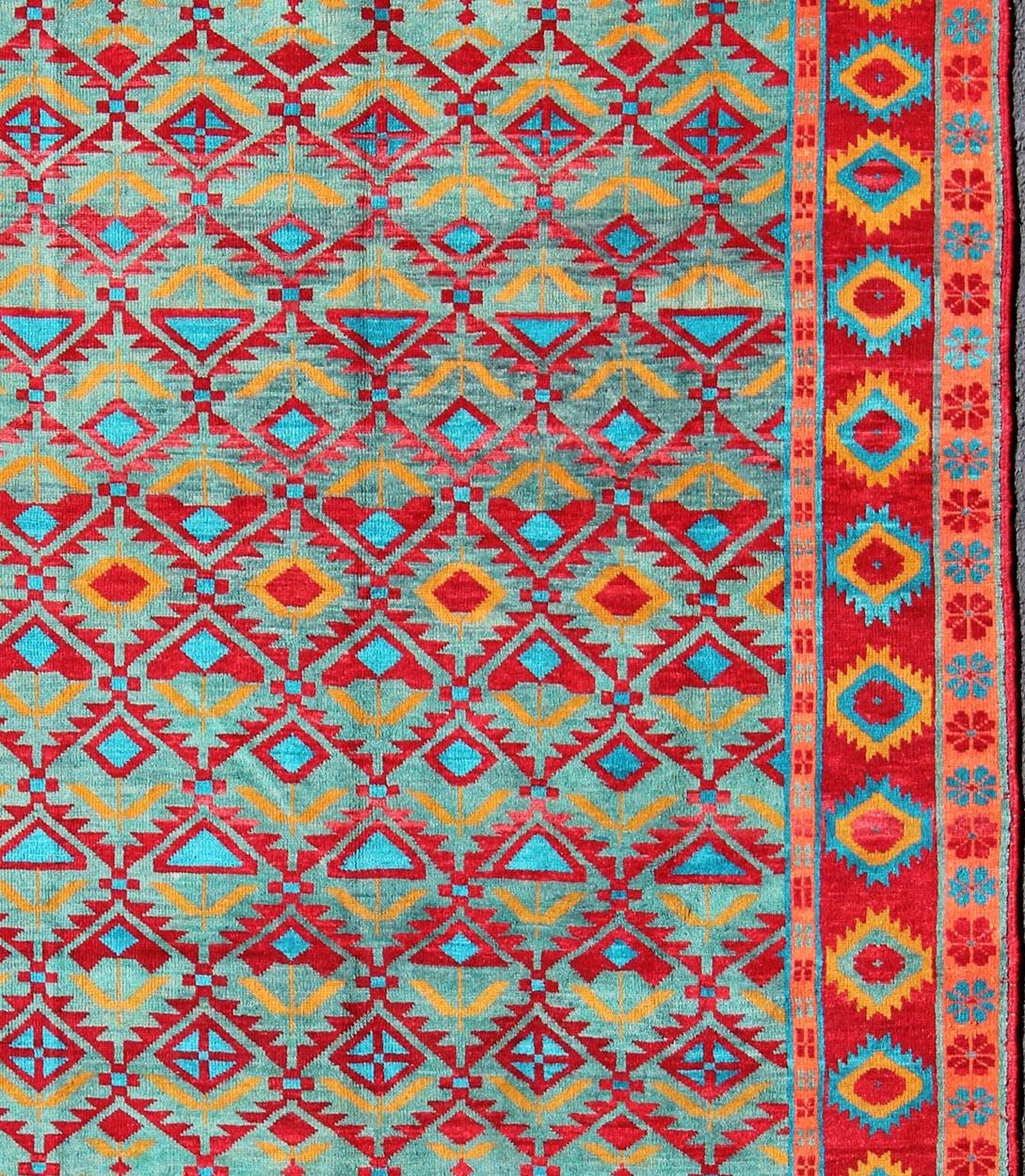 Einzigartiger und lebendiger türkischer Oushak-Teppich mit buntem und leuchtendem Diamantdesign (Handgeknüpft) im Angebot