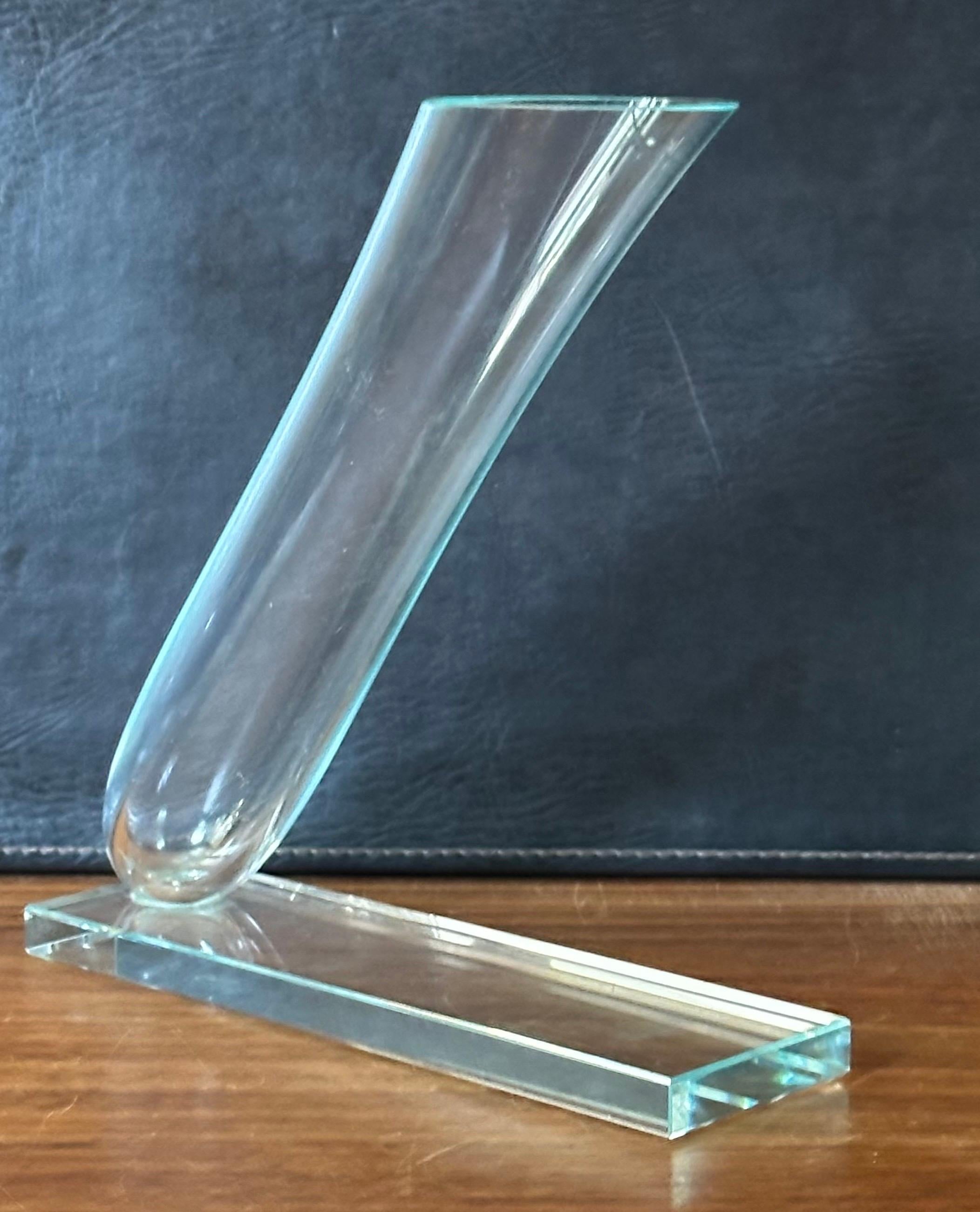 Unique Angled Art Glass Vase by Stephen Schlasner In Good Condition For Sale In San Diego, CA