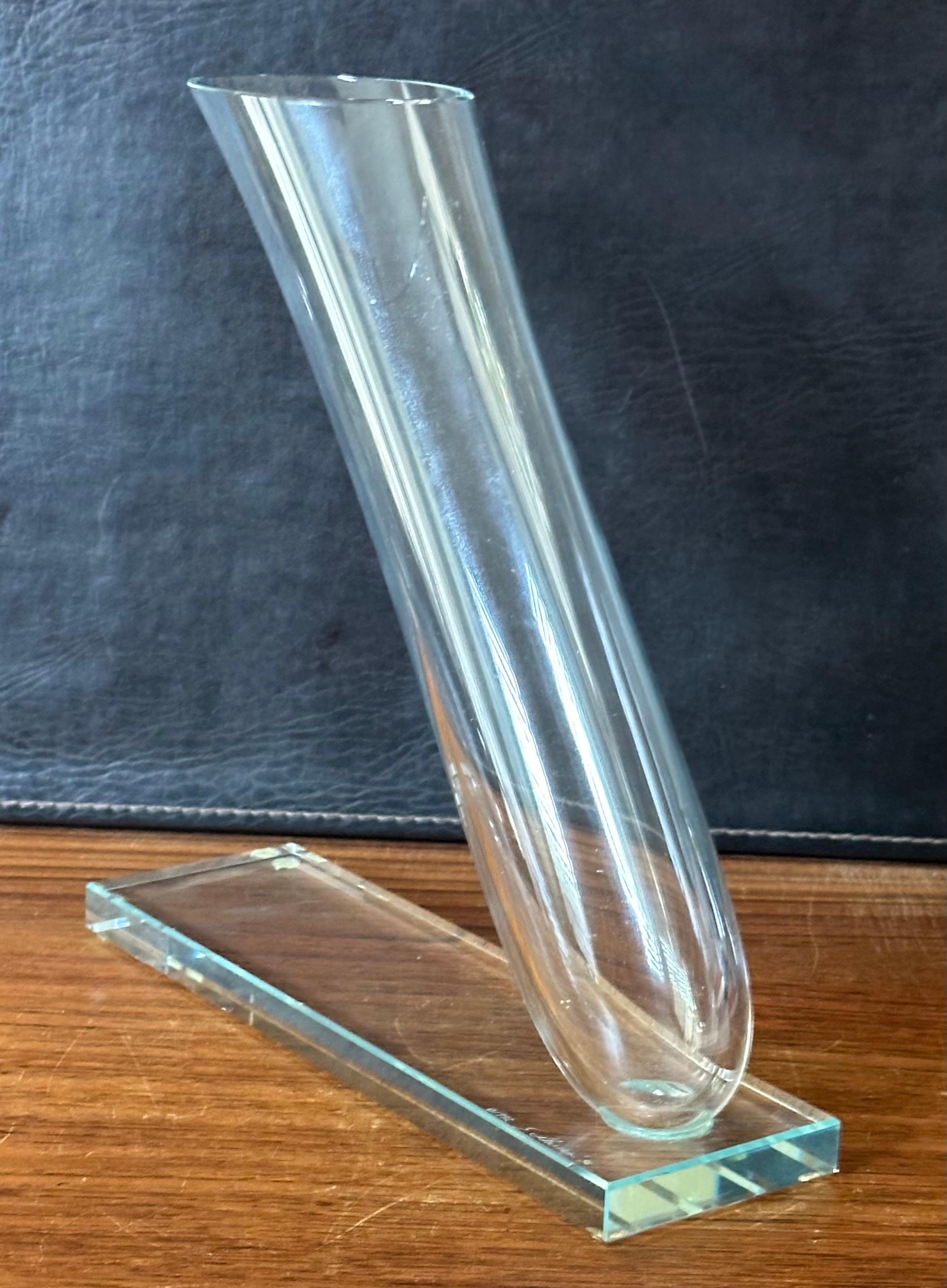 Unique Angled Art Glass Vase by Stephen Schlasner For Sale 1