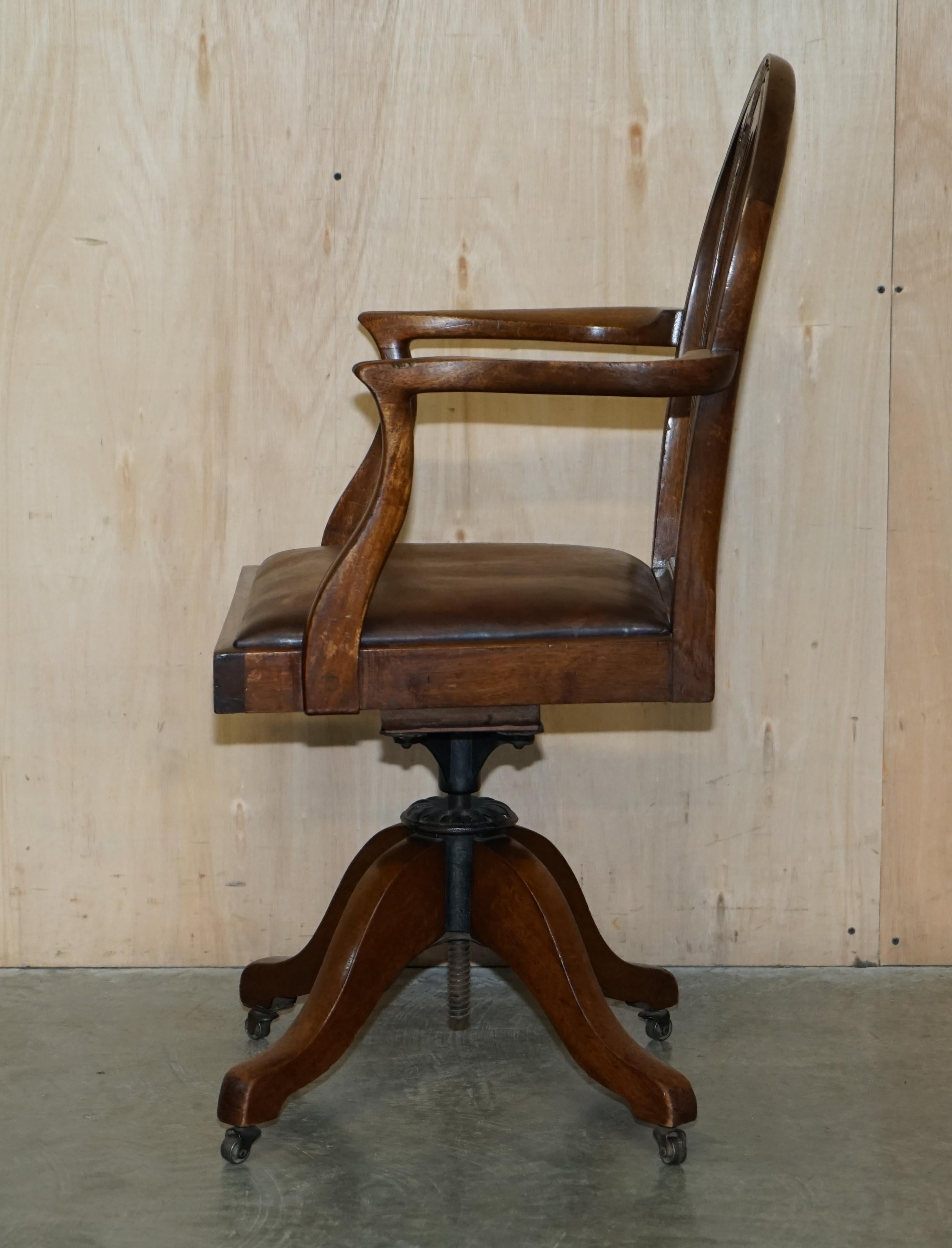 Unique Antique 1880 George Hepplewhite Wheatgrass Captains Chair Brown Leather For Sale 12