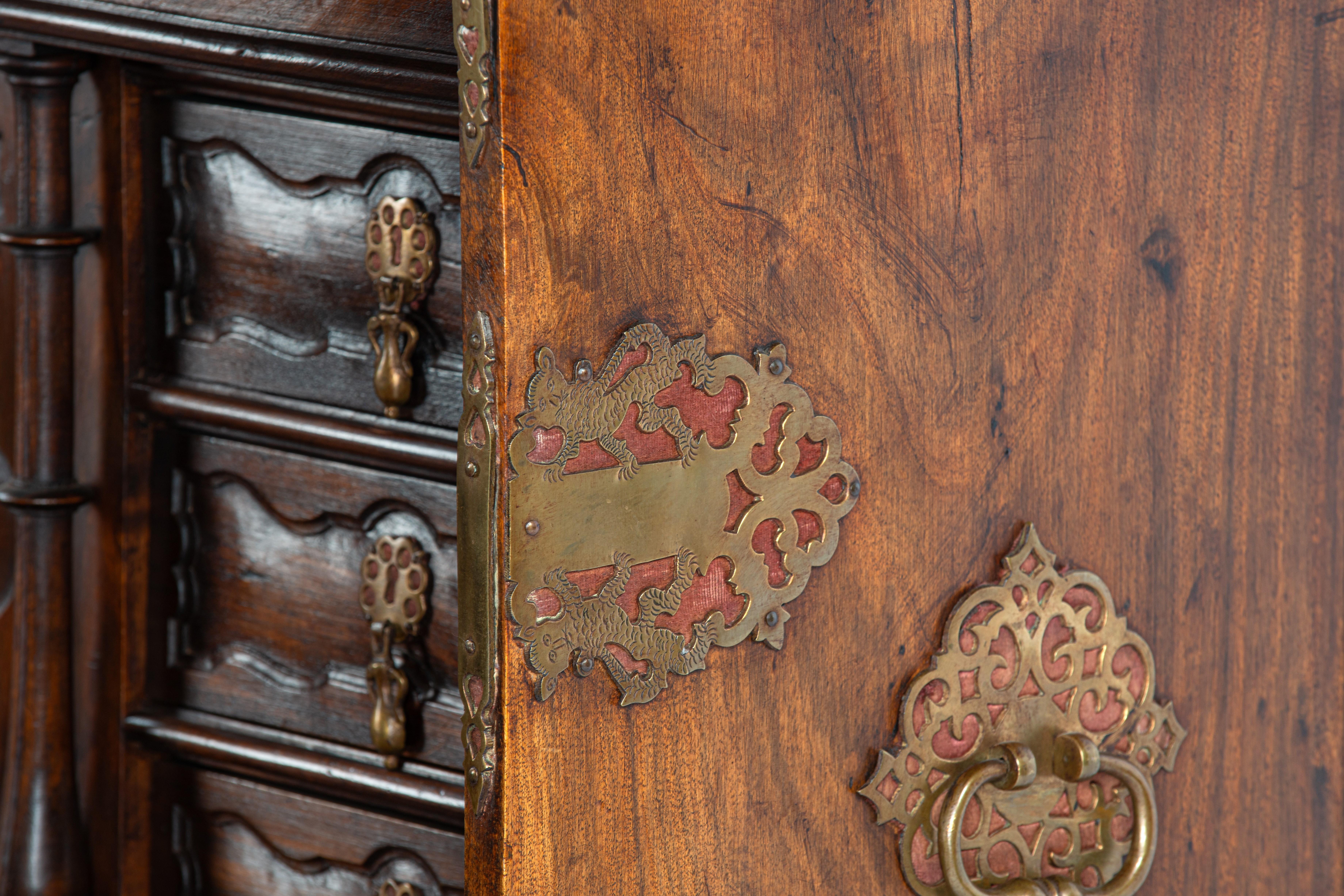 Unique Antique 19th Century Spanish Renaissance Bargueño in Solid Chestnut Wood For Sale 5