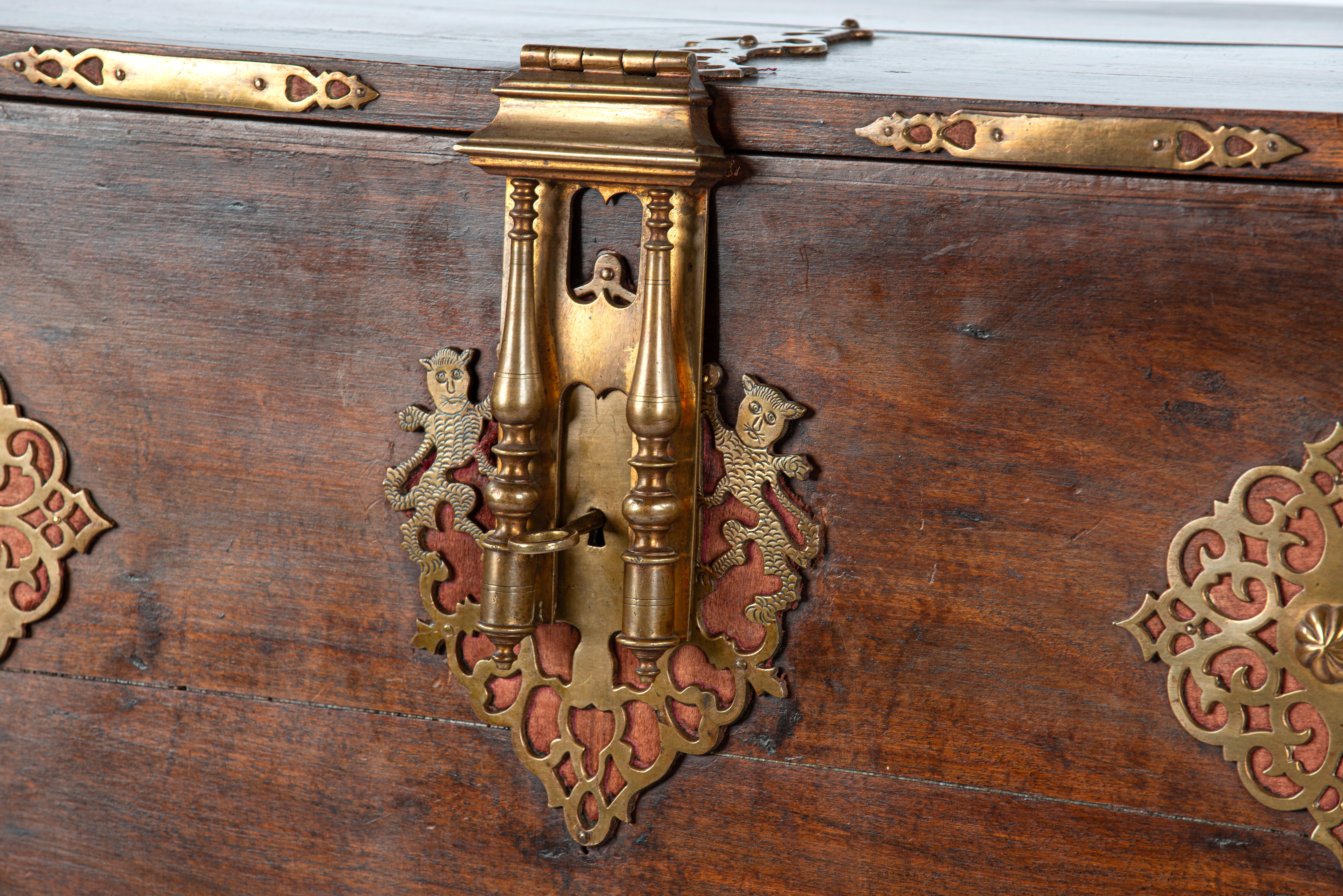 Unique Antique 19th Century Spanish Renaissance Bargueño in Solid Chestnut Wood For Sale 8