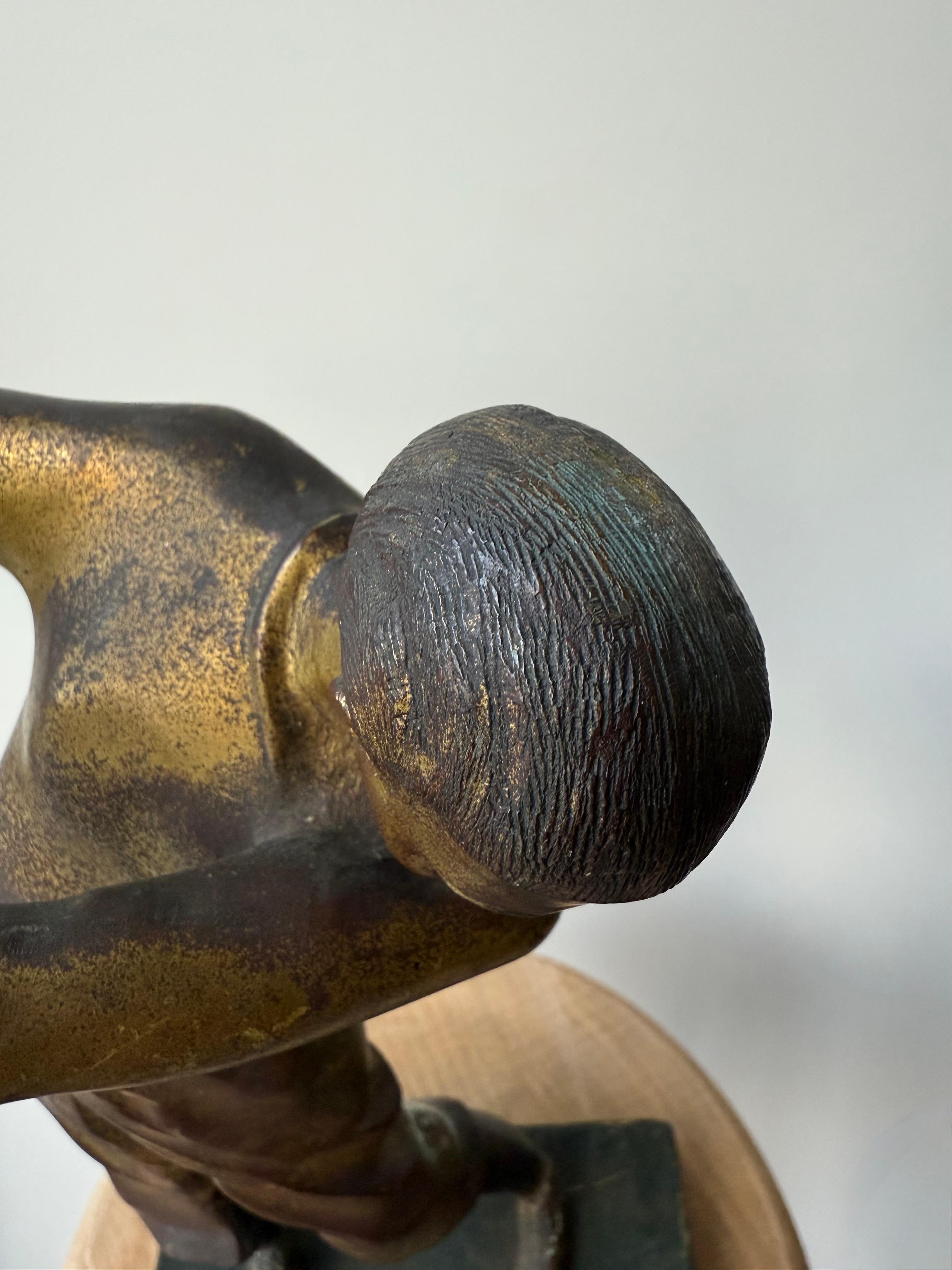 Unique Antique Hand Crafted Bronze Golf Player in Backswing Sculpture / Statue For Sale 3