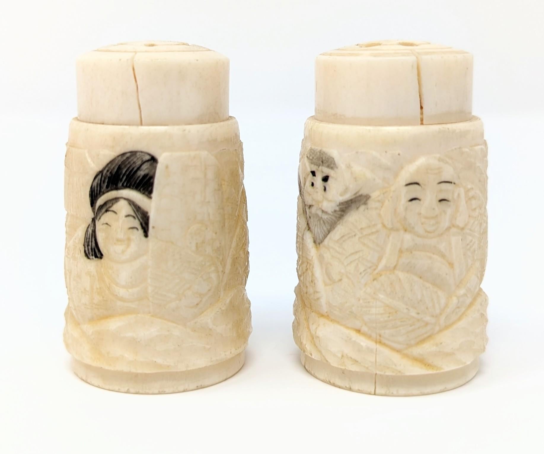 Unique Antique Asian Hand Carved Bone Salt and Pepper Shakers Set  In Fair Condition For Sale In Greer, SC