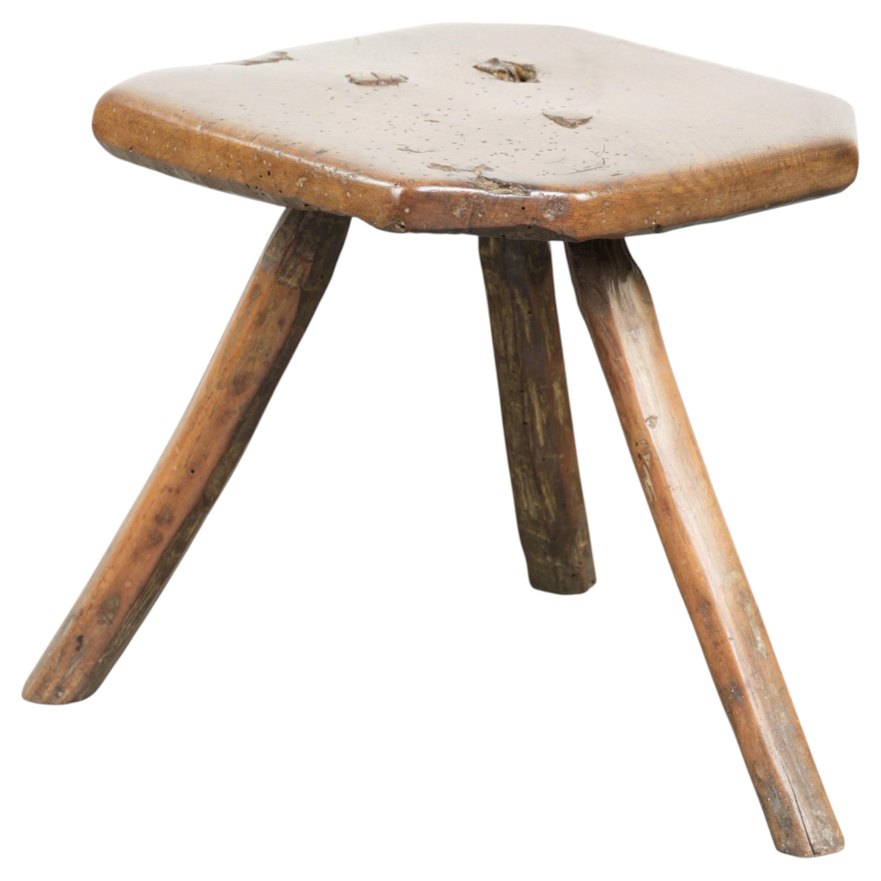Unique antique English farmhouse stool/sidetable from the 17th century For Sale