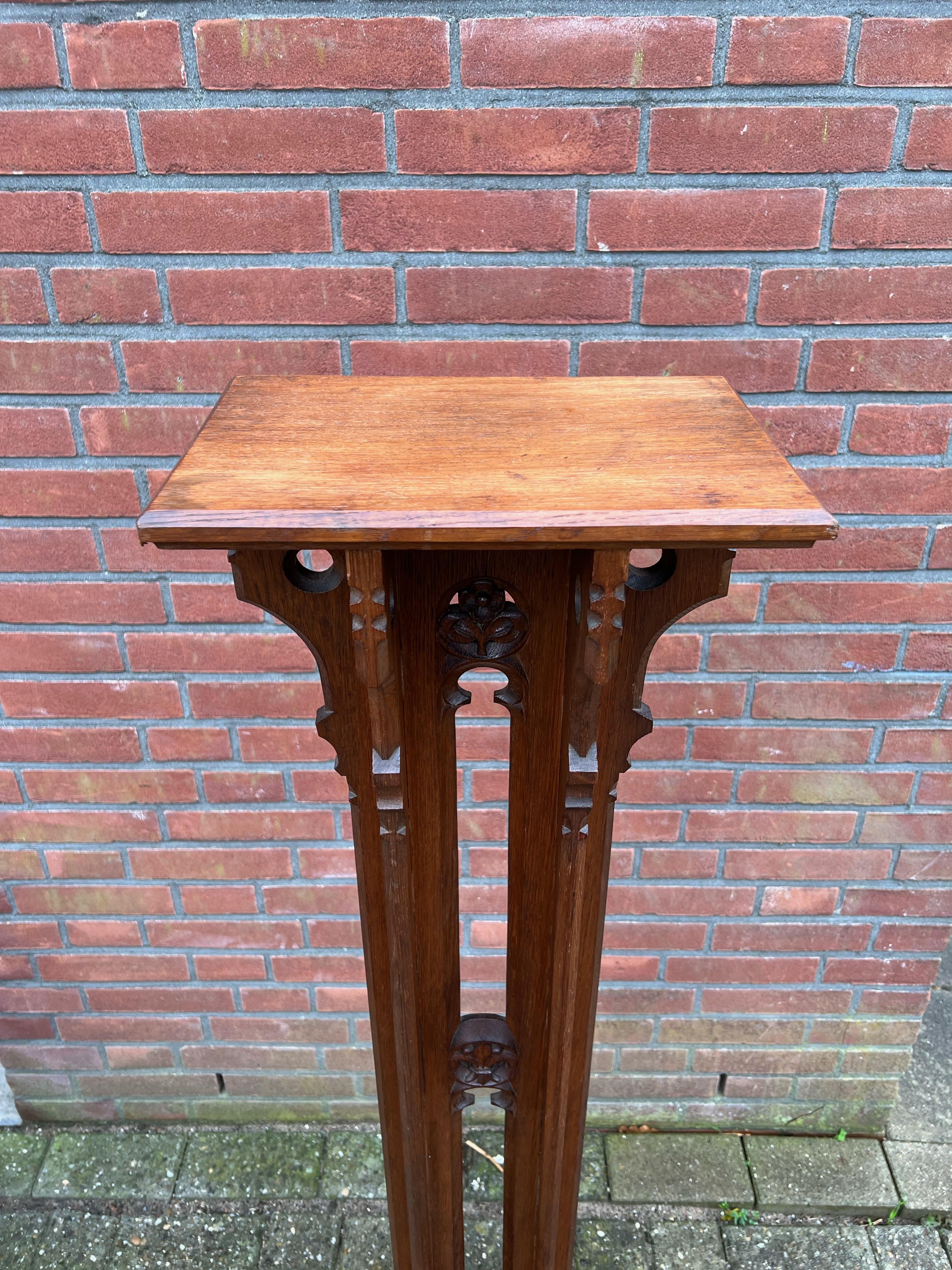 Unique Arts & Crafts era Gothic Revival Oak Pedestal / Sculpture Stand  For Sale 4