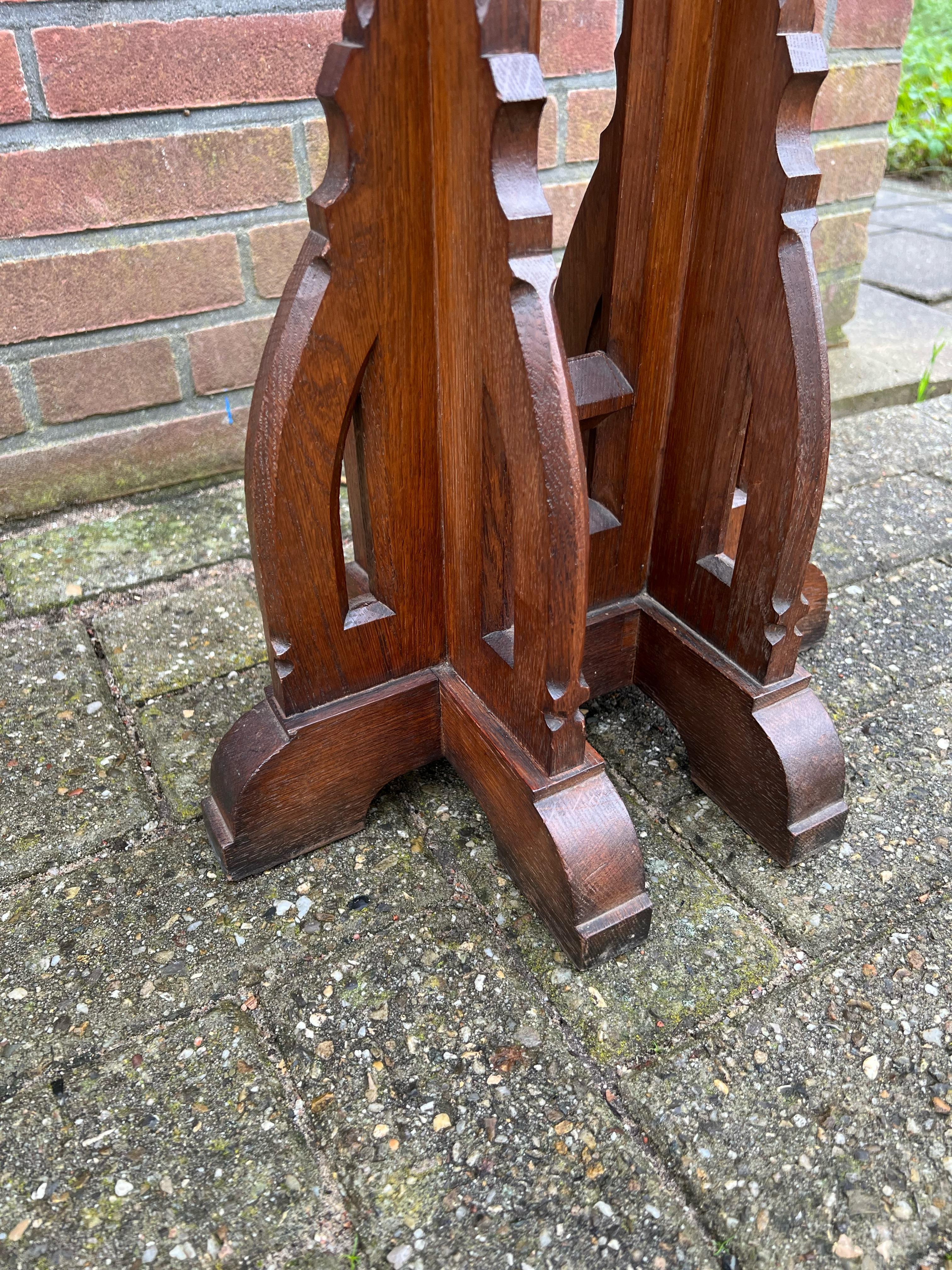 Unique Arts & Crafts era Gothic Revival Oak Pedestal / Sculpture Stand  For Sale 7