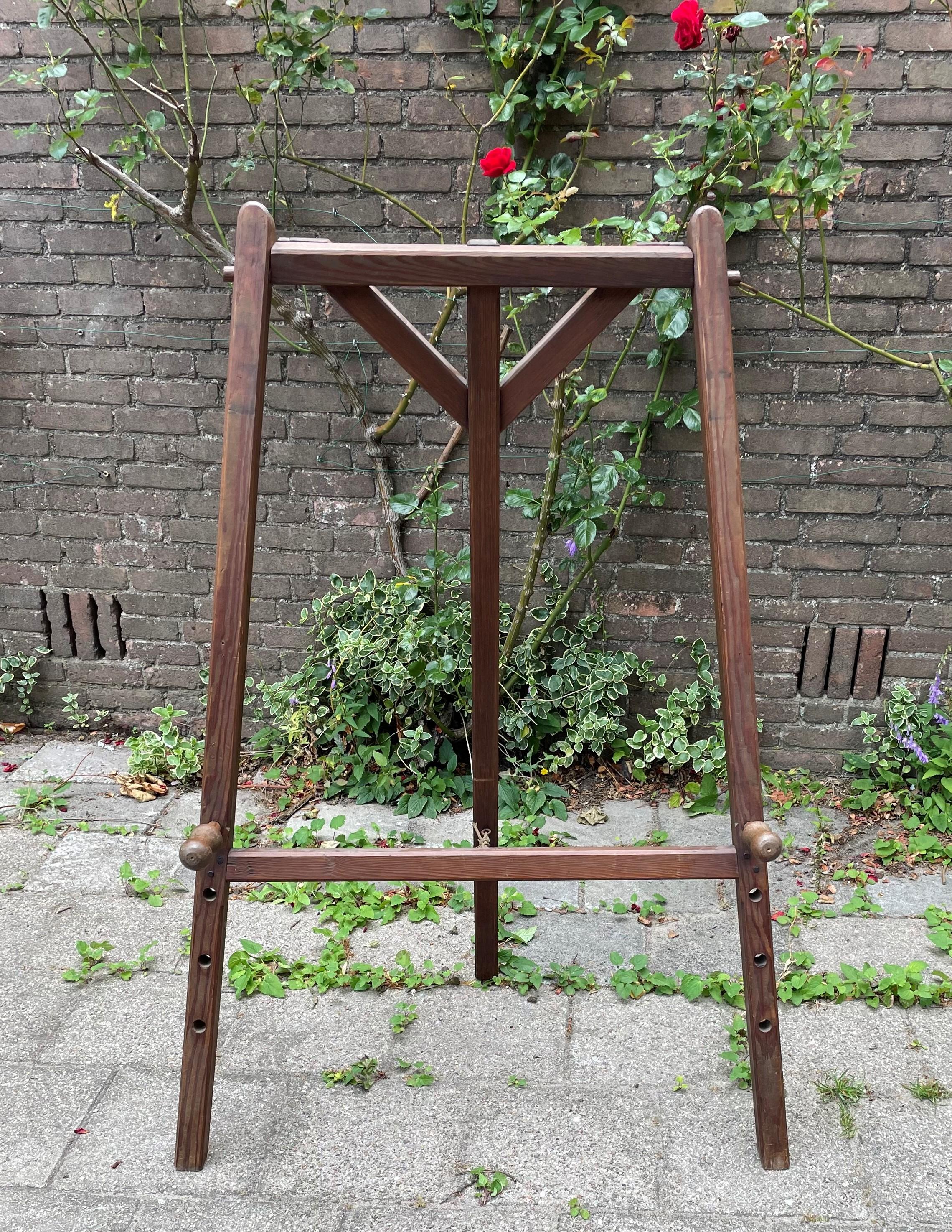 Unique Antique Handmade Arts & Crafts Floor Easel / Artist Display Stand ca 1910 In Excellent Condition For Sale In Lisse, NL