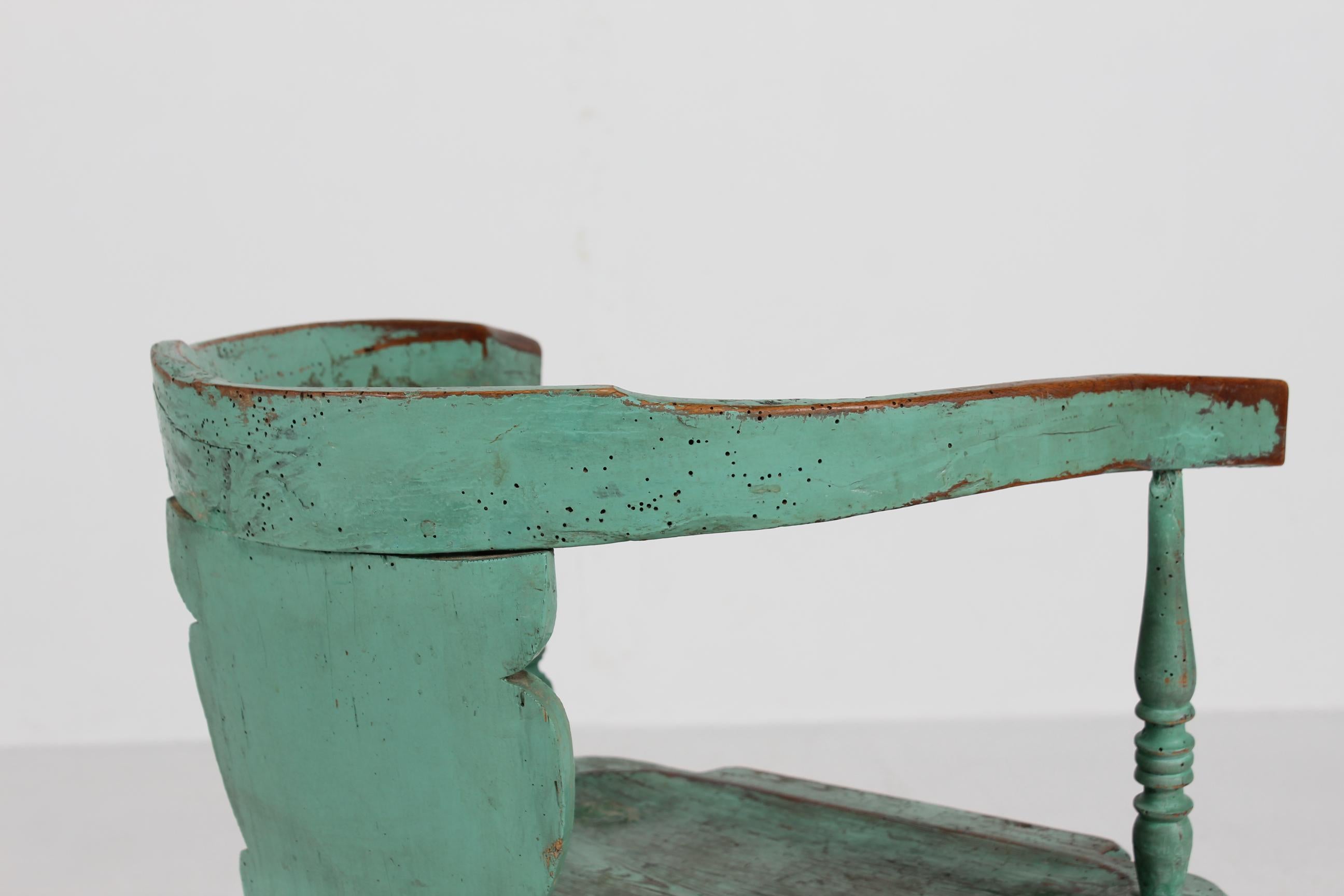 Sillón Sueco Antiguo Único de Madera Maciza con Pintura Verdigris Años 1850 siglo XIX en venta