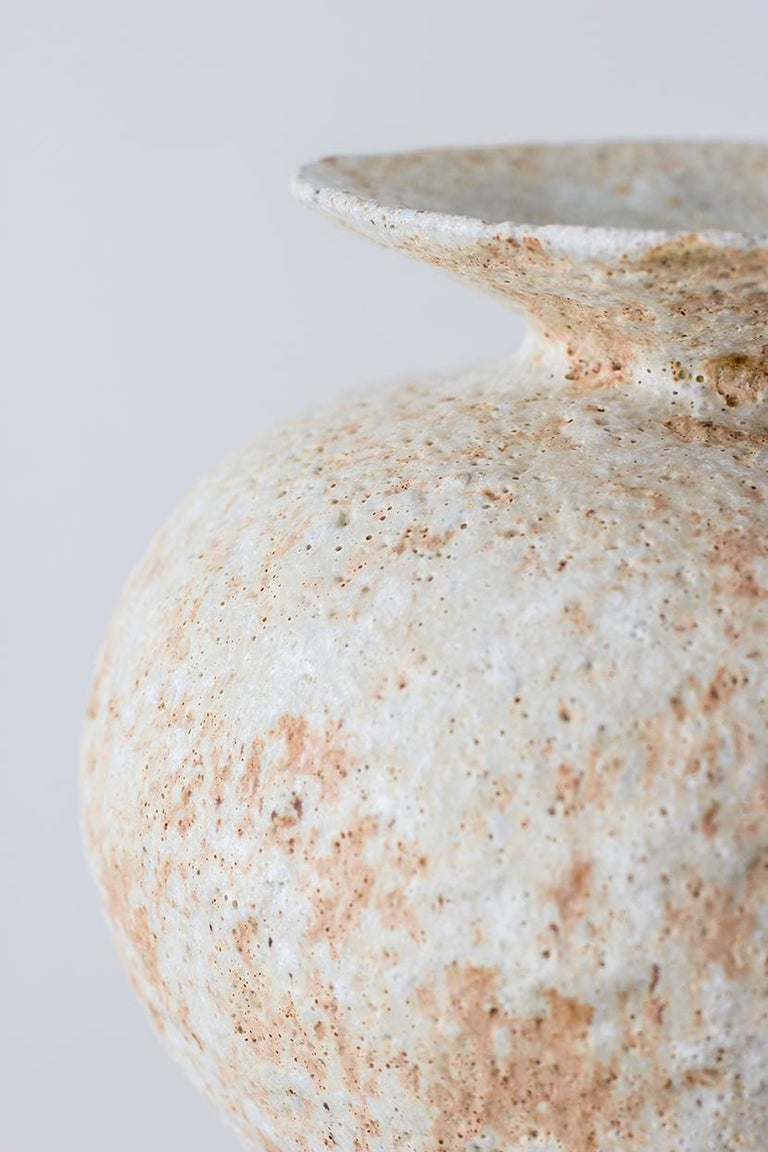 Spanish Unique Áptera 4 Stoneware Vase by Raquel Vidal and Pedro Paz For Sale
