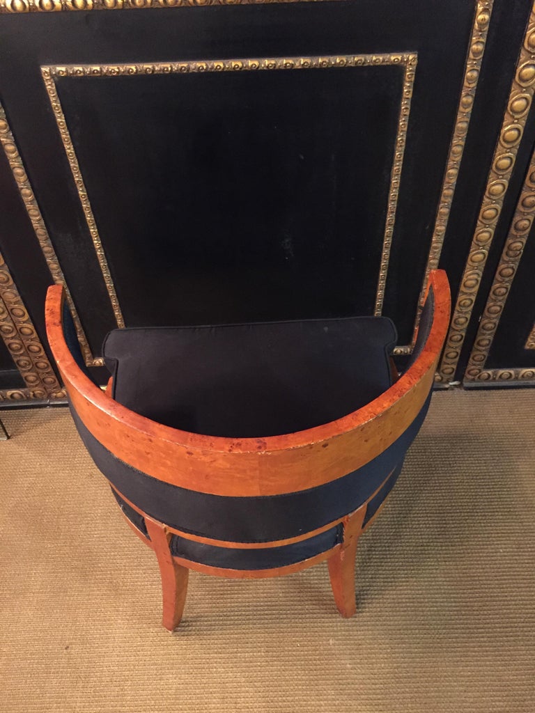 Unique Armchair with Wide Rounds Lean in antique  Biedermeier Style maple veneer For Sale 4