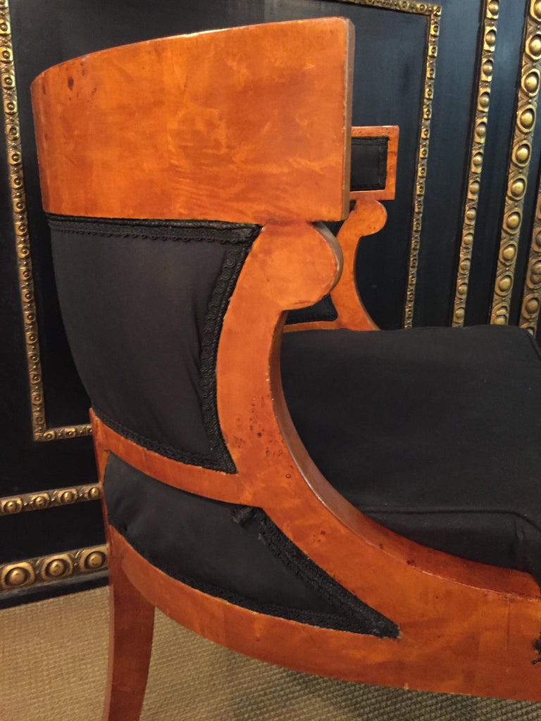 Unique Armchair with Wide Rounds Lean antique Biedermeier Style maple veneer For Sale 1