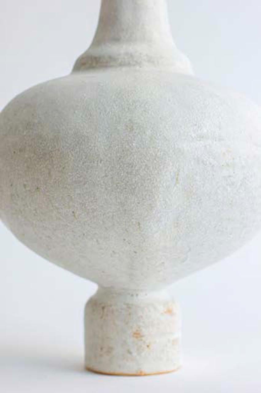 Spanish Unique Arq 005 Blanco, Hueso Vase by Raquel Vidal and Pedro Paz For Sale