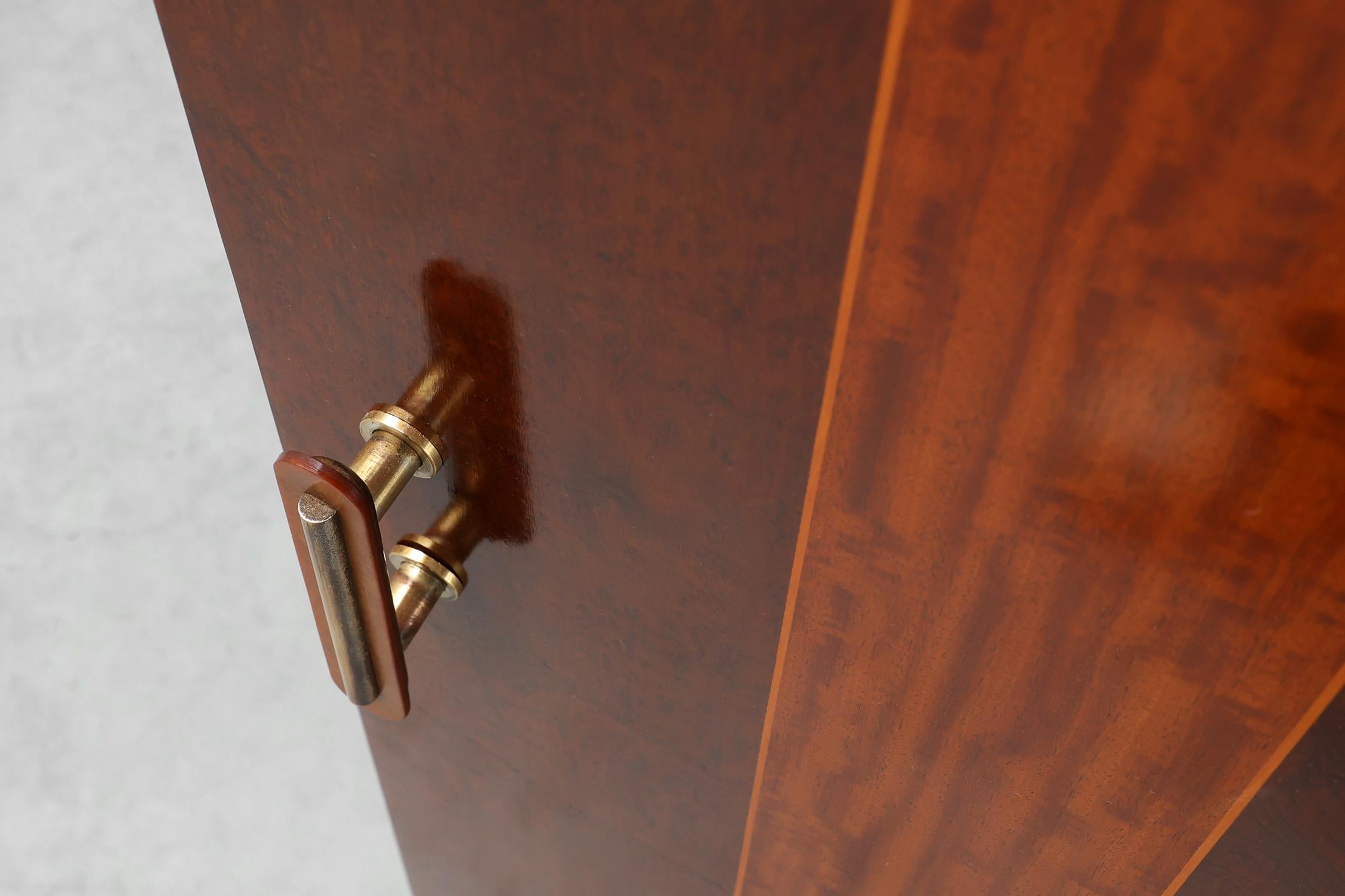 Armadio Art Deco unico nel suo genere con intarsi in legno impiallacciato, Francia anni '20 in vendita 8