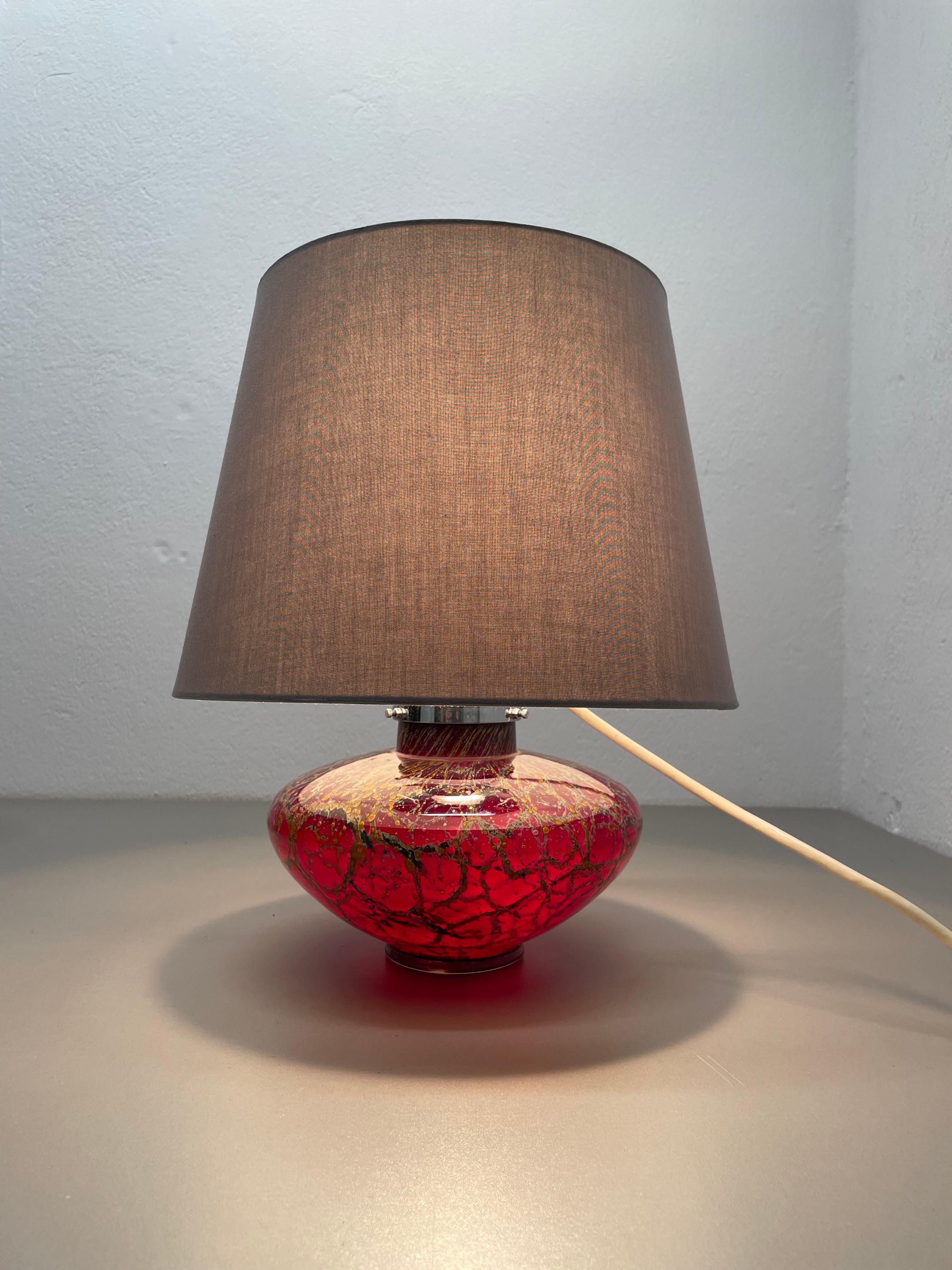Mid-Century moderno unica base per lampada da tavolo in vetro art deco IKORA di Karl Wiedmann Ikora, Germania anni '50 in vendita
